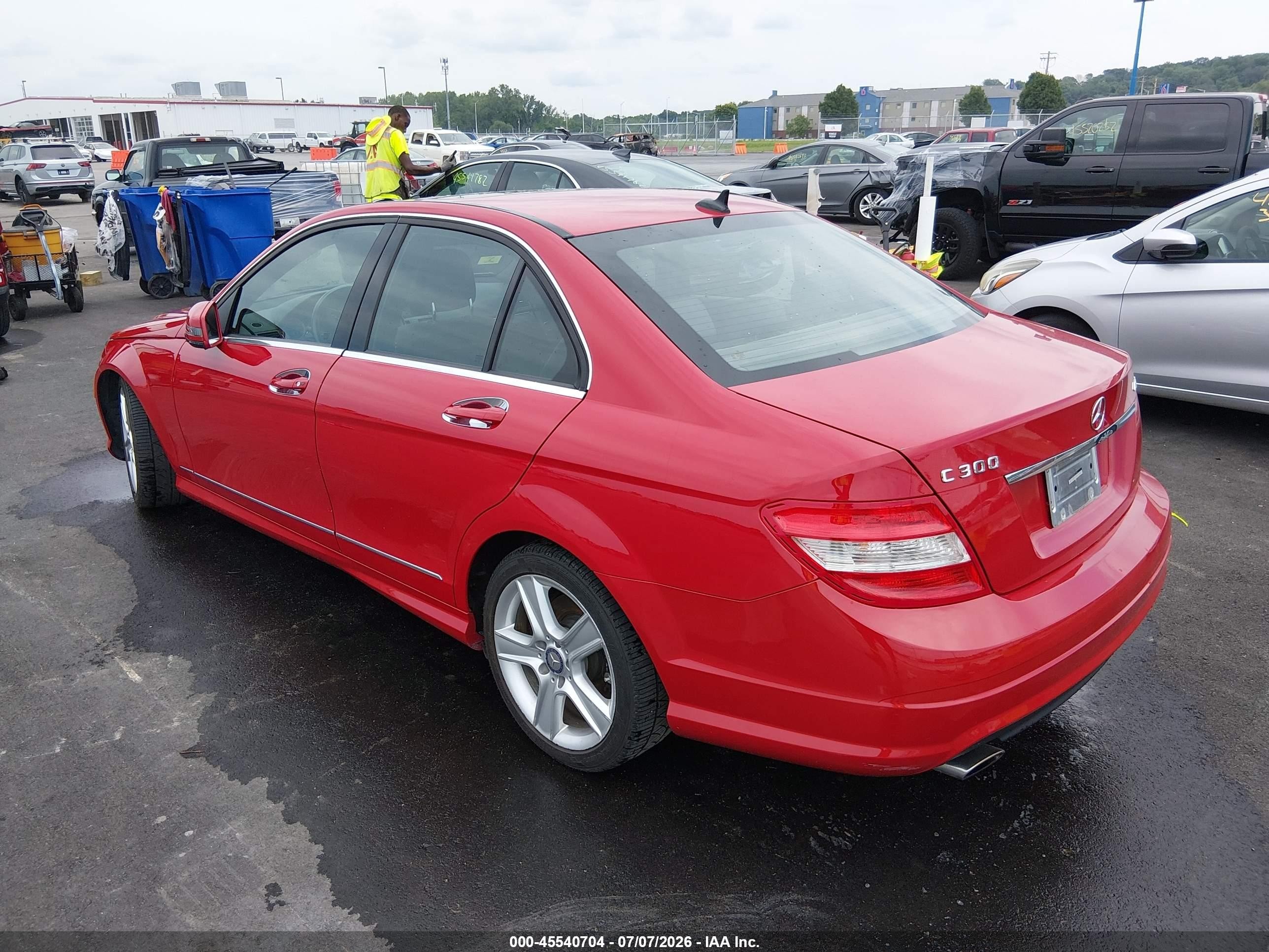 2011 Mercedes-benz C 300 Luxury 4matic/sport 4matic Red vin: WDDGF8BB7BR157264