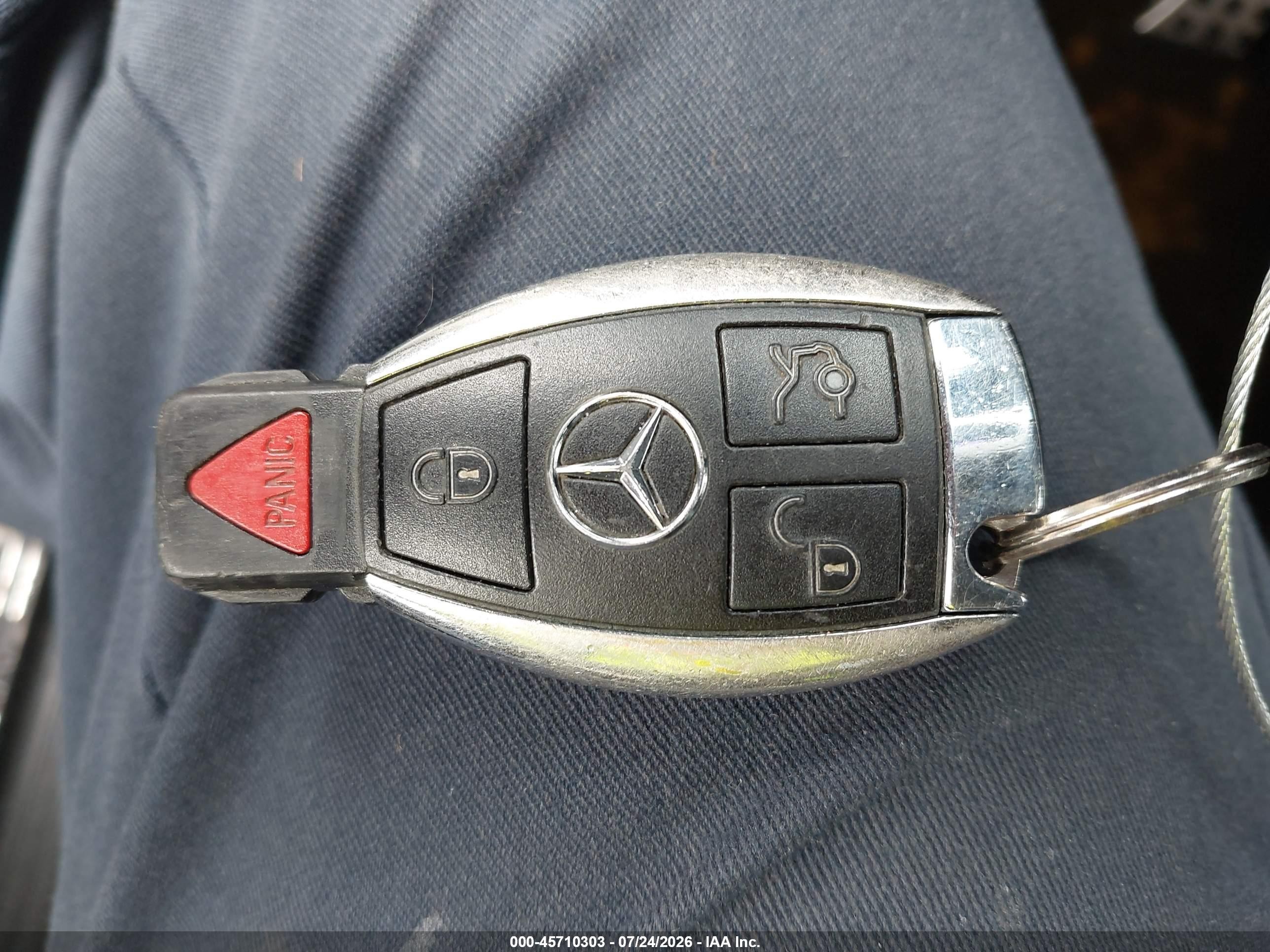 2011 Mercedes-benz C 300 Sport 4matic White vin: WDDGF8BB7BR169284