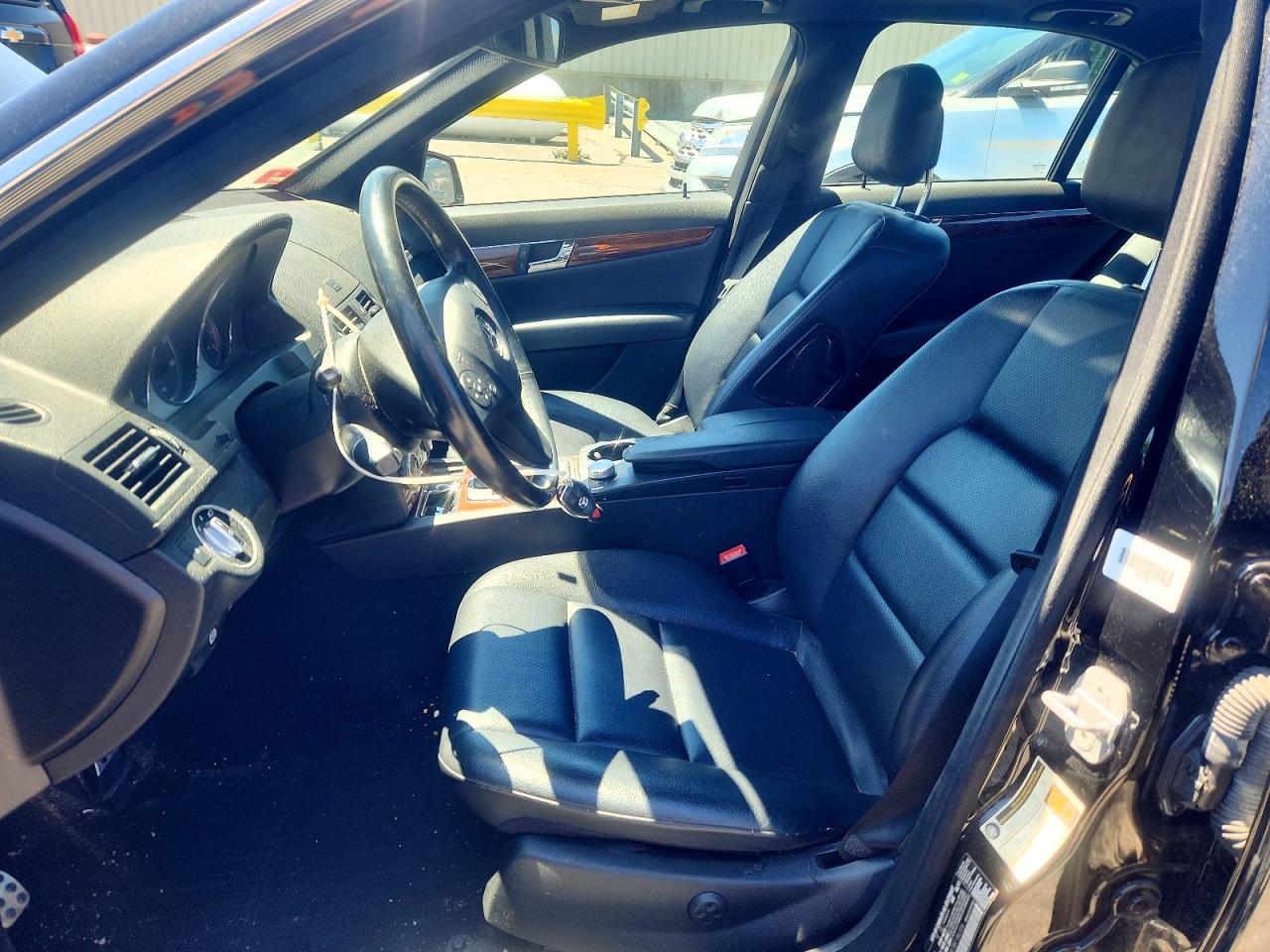 2011 Mercedes-benz C 300 4matic Black vin: WDDGF8BB7BR186506