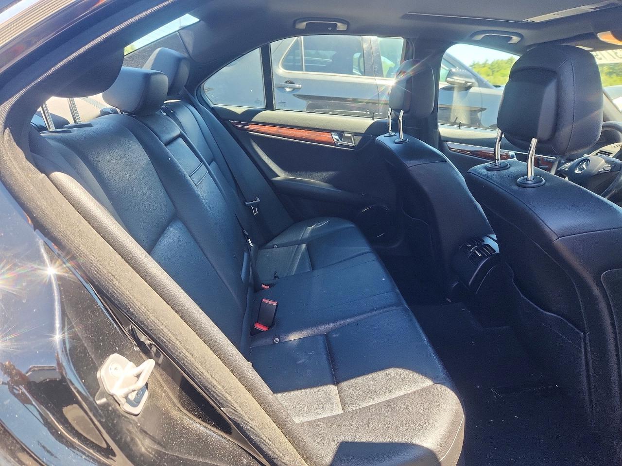 2011 Mercedes-benz C 300 4matic Black vin: WDDGF8BB7BR186506