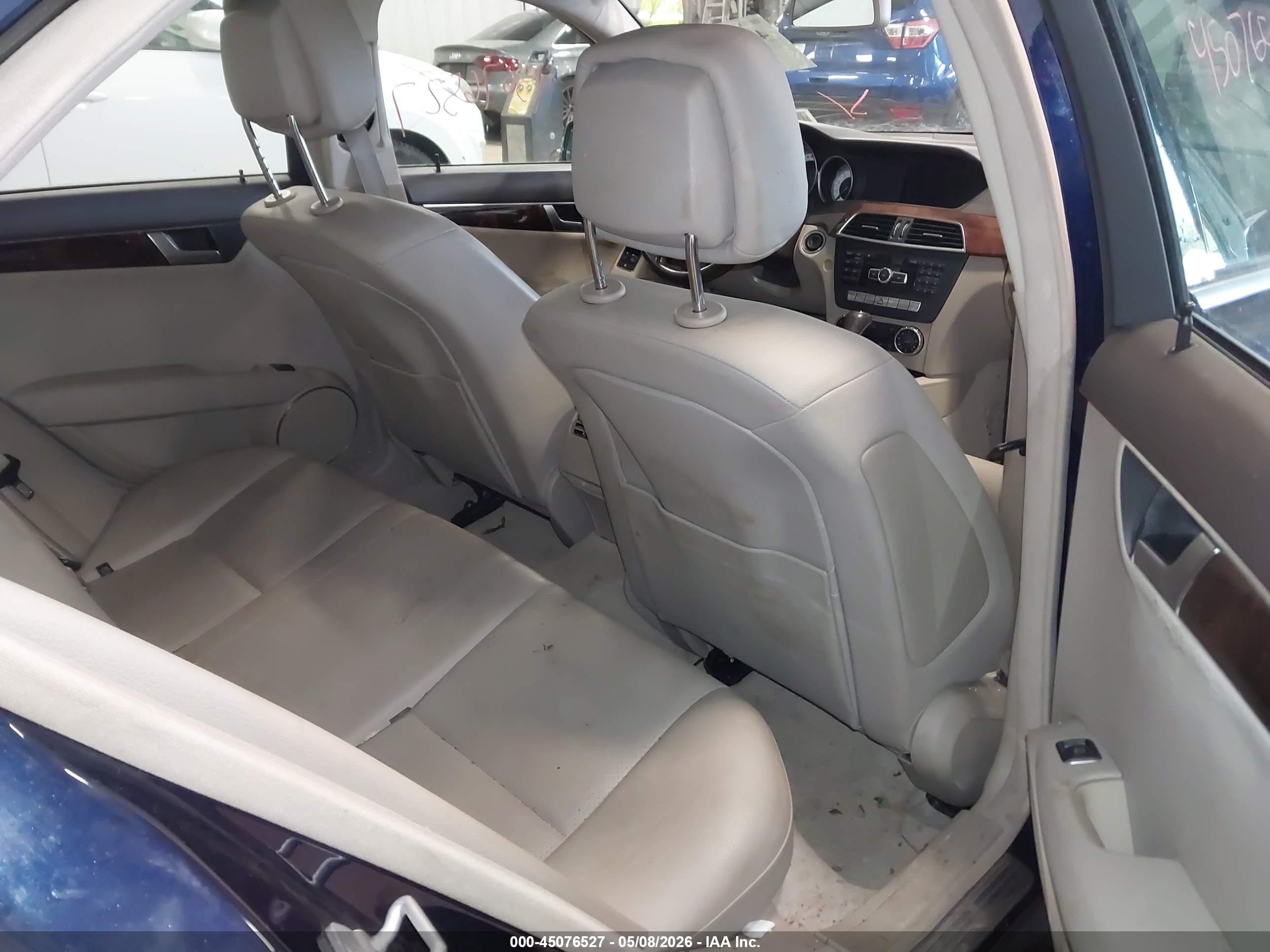 2012 Mercedes-benz C 300 Luxury 4matic Blue vin: WDDGF8BB7CF910343