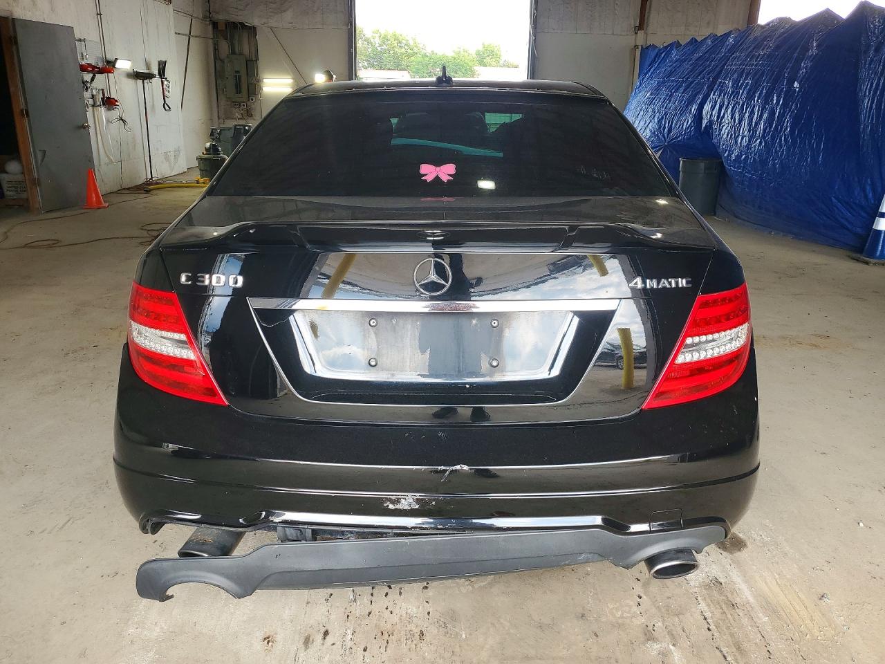2012 Mercedes-benz C 300 4matic Black vin: WDDGF8BB7CR212765