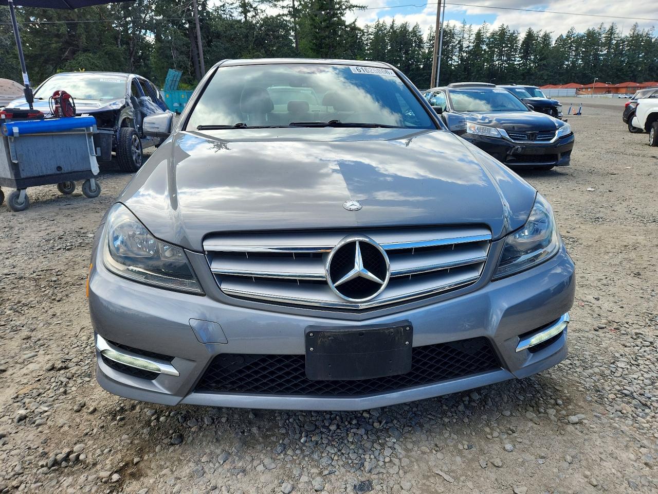 2012 Mercedes-benz C 300 4matic Silver vin: WDDGF8BB7CR238220