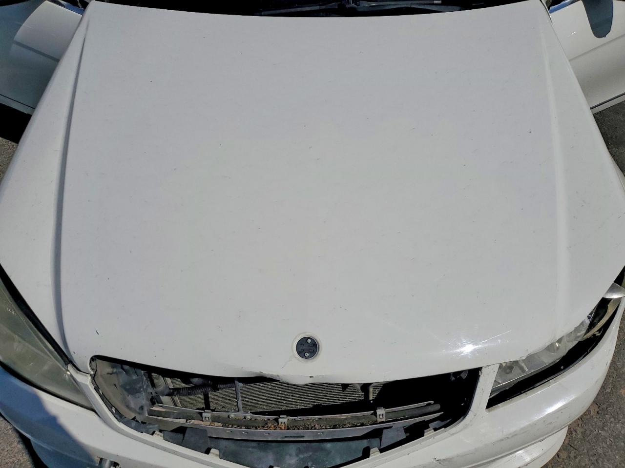2010 Mercedes-benz C 300 4matic Белый vin: WDDGF8BB8AF384964