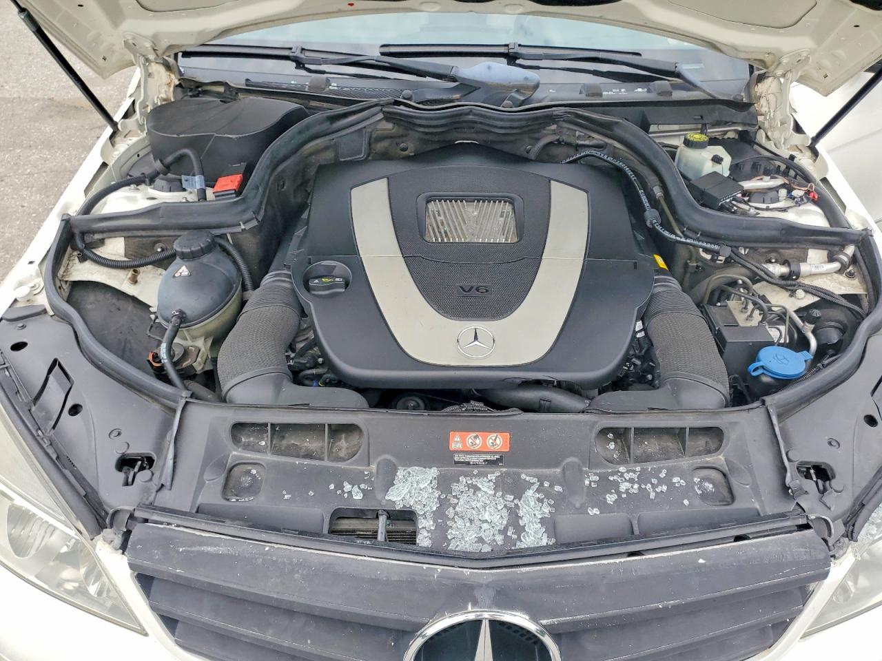 2010 Mercedes-benz C 300 4matic White vin: WDDGF8BB8AF420491
