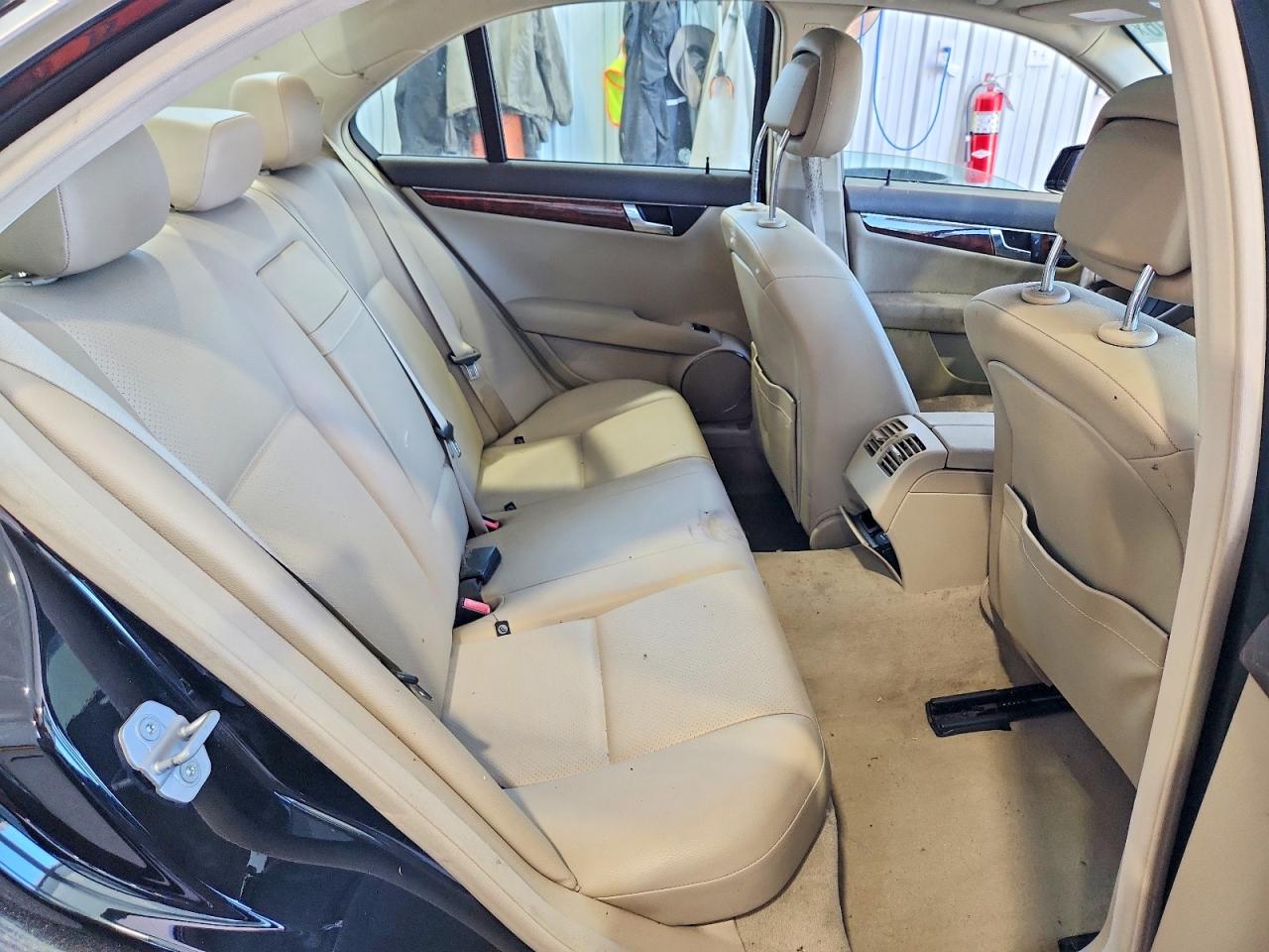2010 Mercedes-benz C 300 4matic Black vin: WDDGF8BB8AF445844