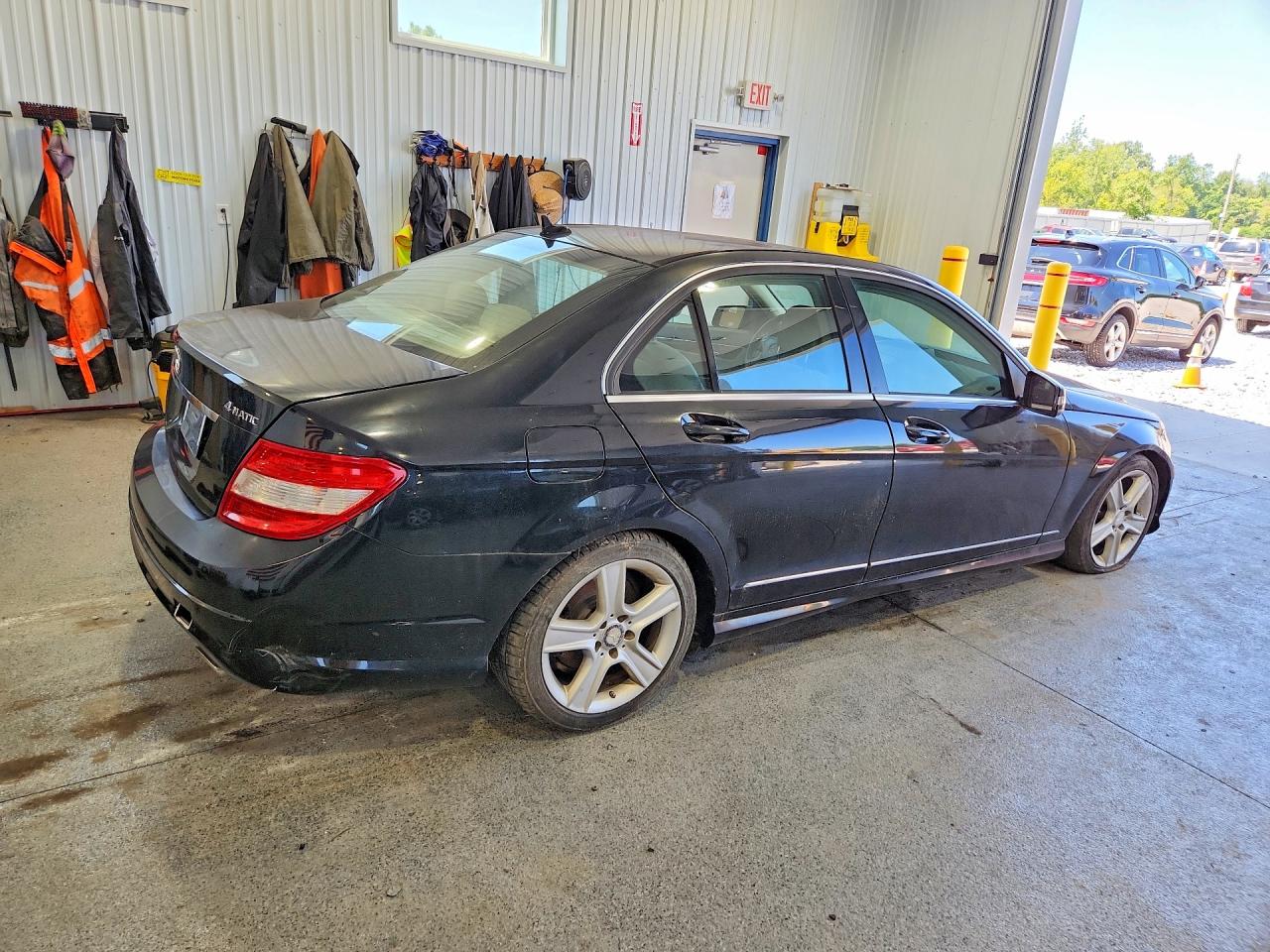 2010 Mercedes-benz C 300 4matic Black vin: WDDGF8BB8AF445844