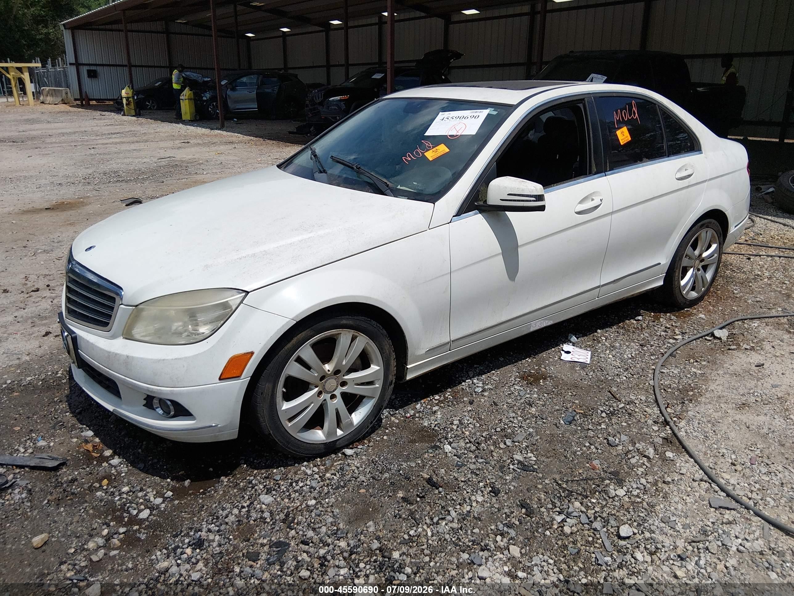 2010 Mercedes-benz C 300 Luxury 4matic/sport 4matic White vin: WDDGF8BB8AR126152
