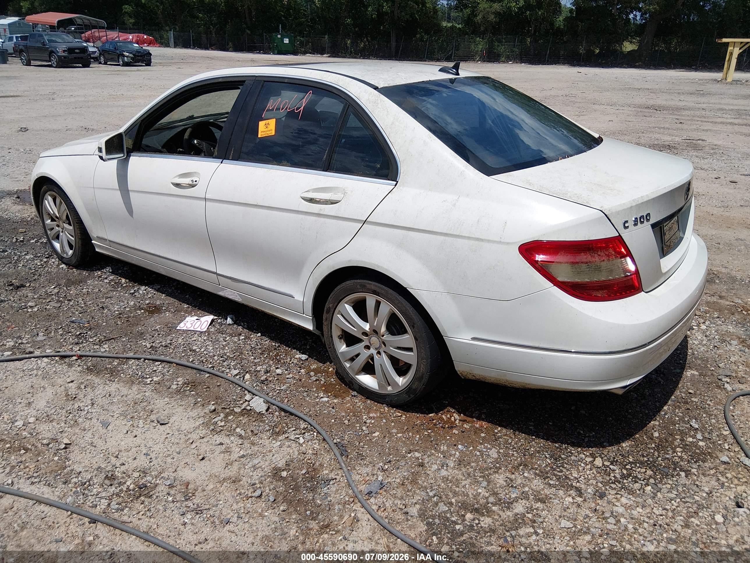 2010 Mercedes-benz C 300 Luxury 4matic/sport 4matic White vin: WDDGF8BB8AR126152