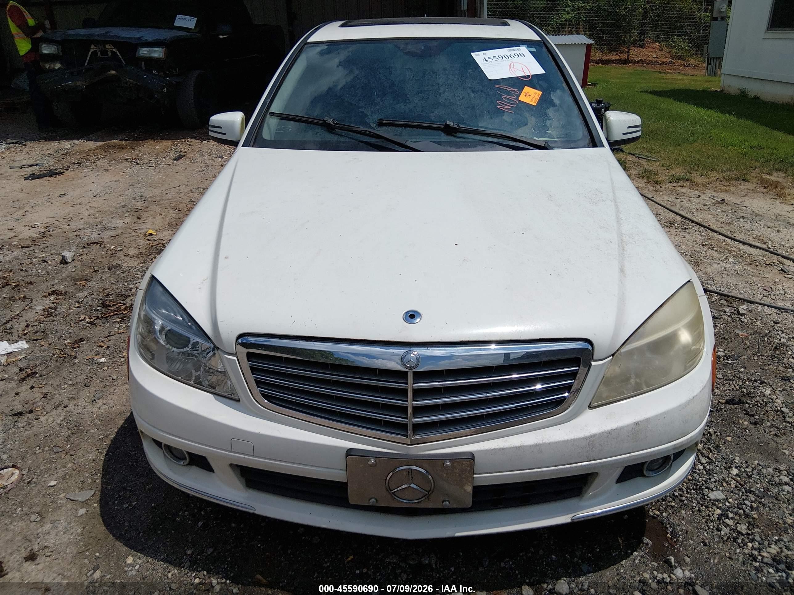 2010 Mercedes-benz C 300 Luxury 4matic/sport 4matic White vin: WDDGF8BB8AR126152