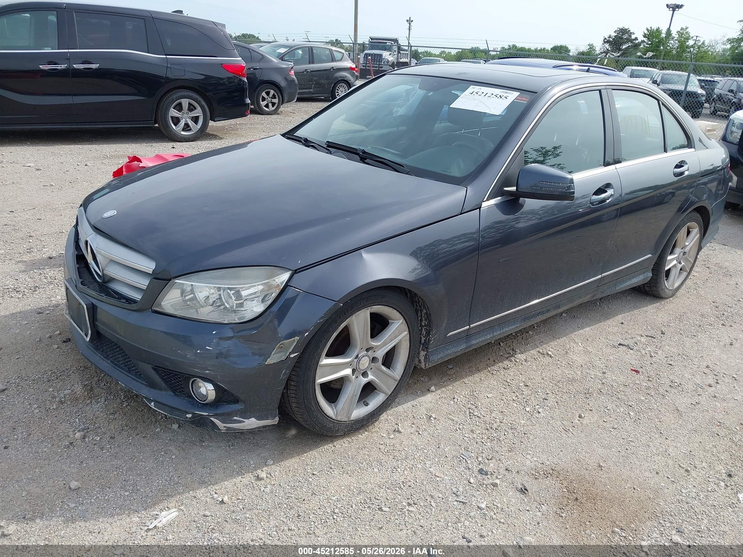 2010 Mercedes-benz C 300   Gray vin: WDDGF8BB8AR126801
