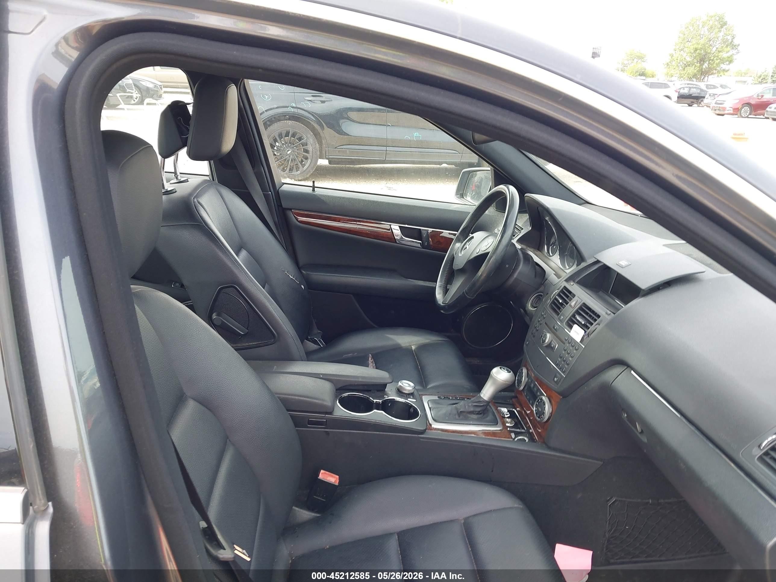 2010 Mercedes-benz C 300   Gray vin: WDDGF8BB8AR126801