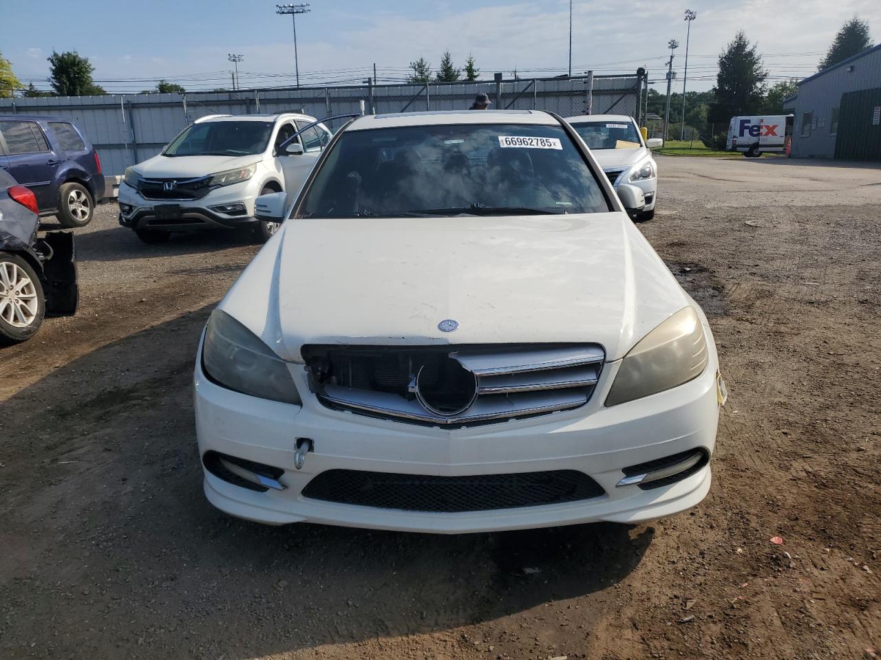 2011 Mercedes-benz C 300 4matic White vin: WDDGF8BB8BR133913