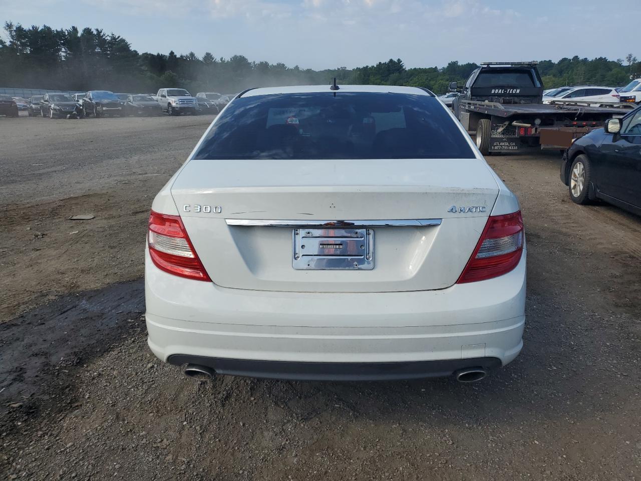 2011 Mercedes-benz C 300 4matic White vin: WDDGF8BB8BR133913