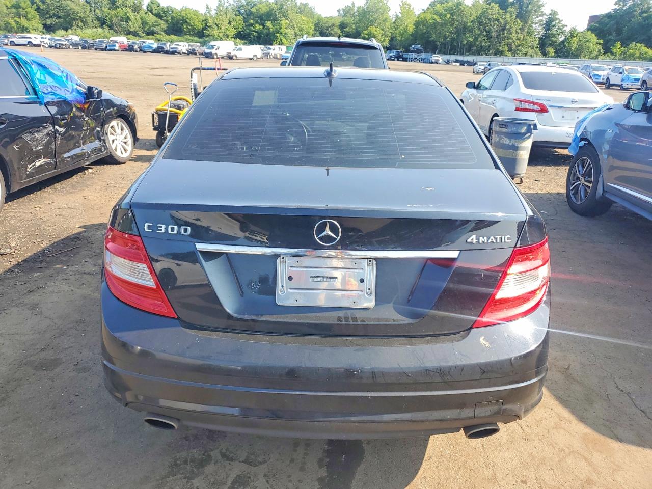 2011 Mercedes-benz C 300 4matic Black vin: WDDGF8BB8BR139615