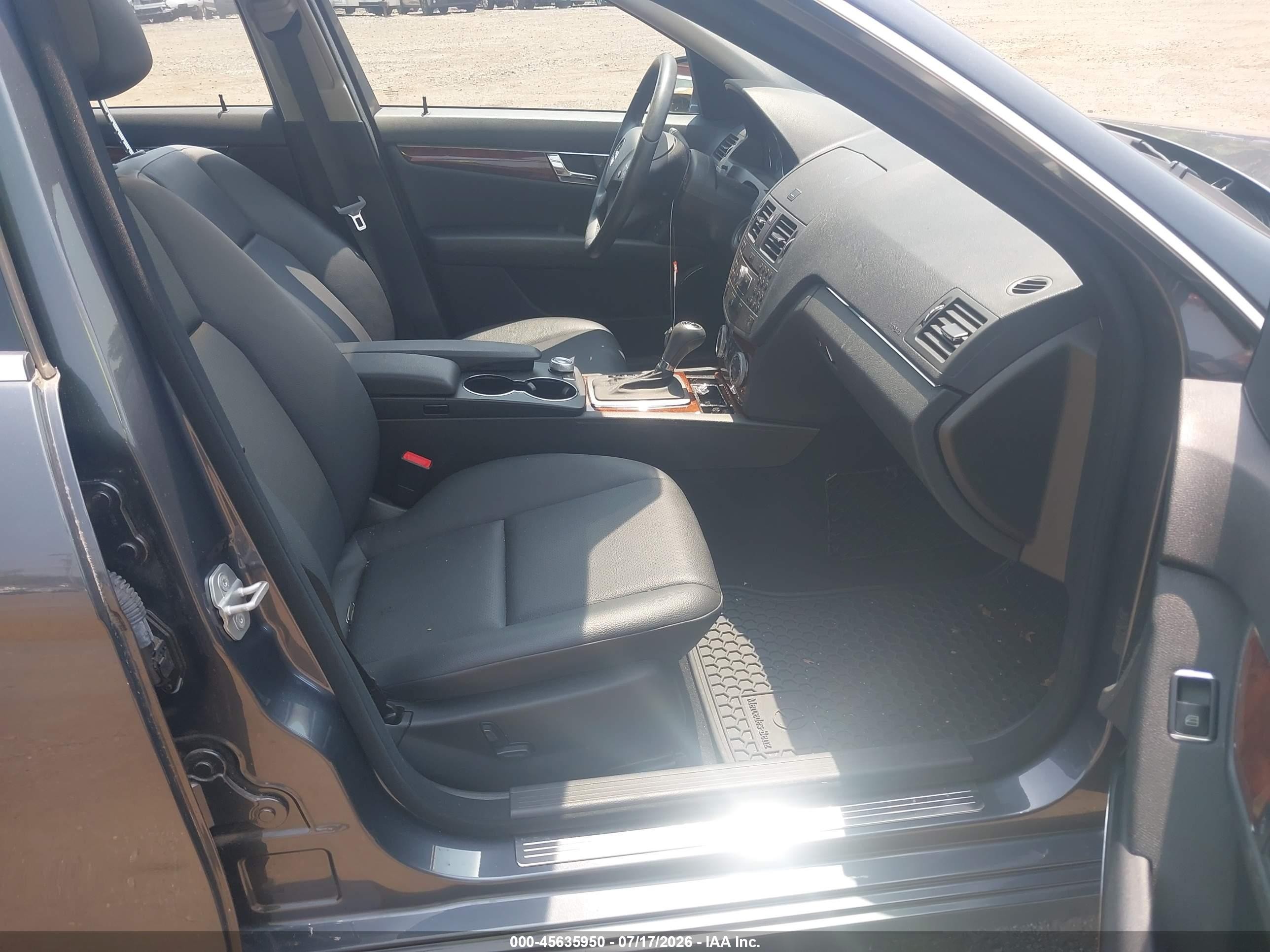 2011 Mercedes-benz C 300 Luxury 4matic/sport 4matic Gray vin: WDDGF8BB8BR143017