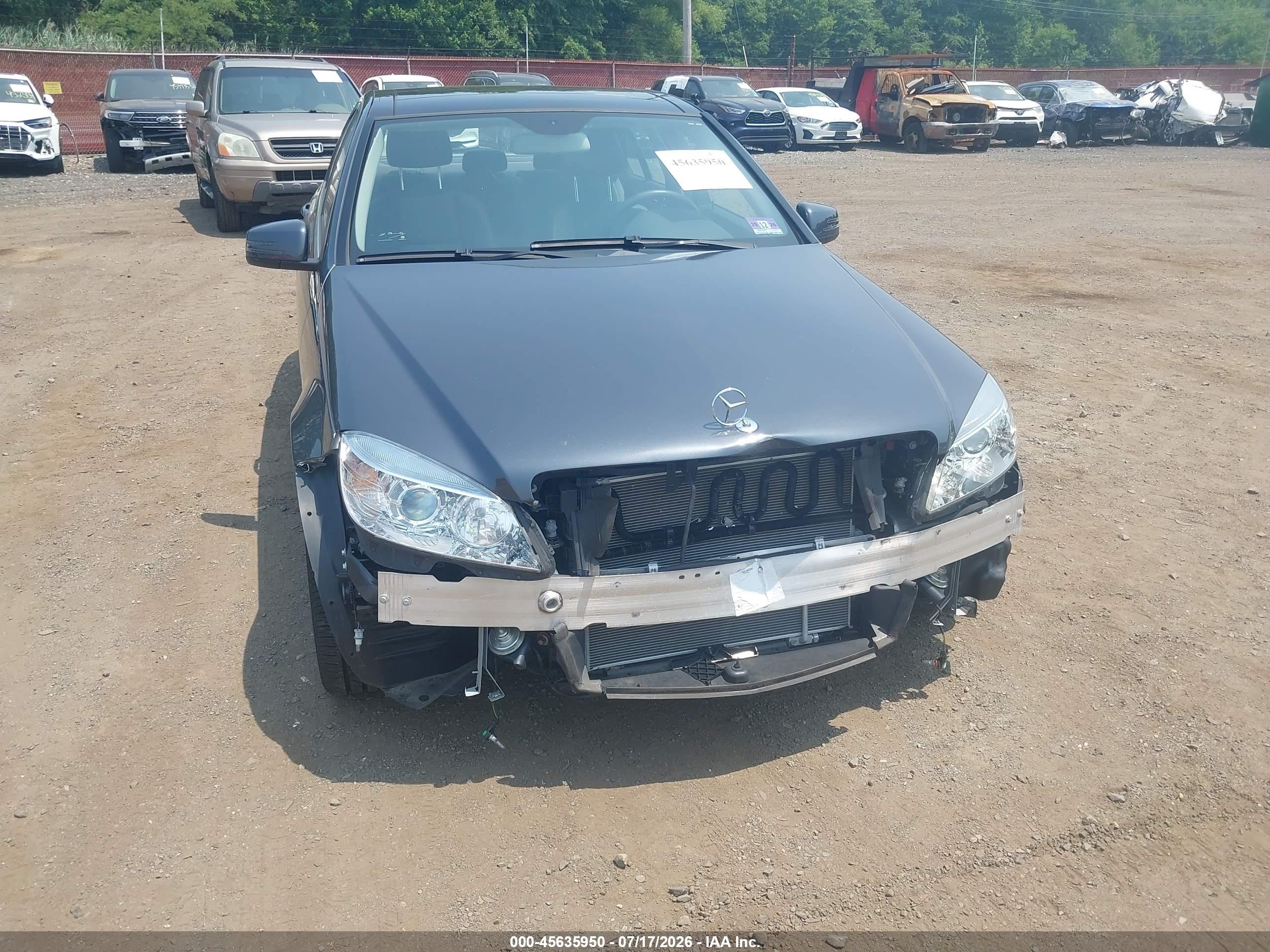 2011 Mercedes-benz C 300 Luxury 4matic/sport 4matic Gray vin: WDDGF8BB8BR143017