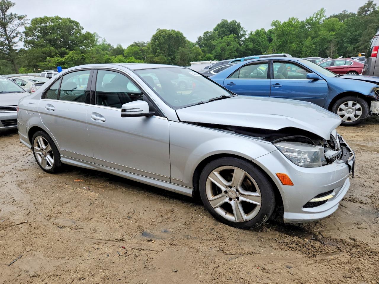 2011 Mercedes-benz C 300 4matic Серебряный vin: WDDGF8BB8BR147651