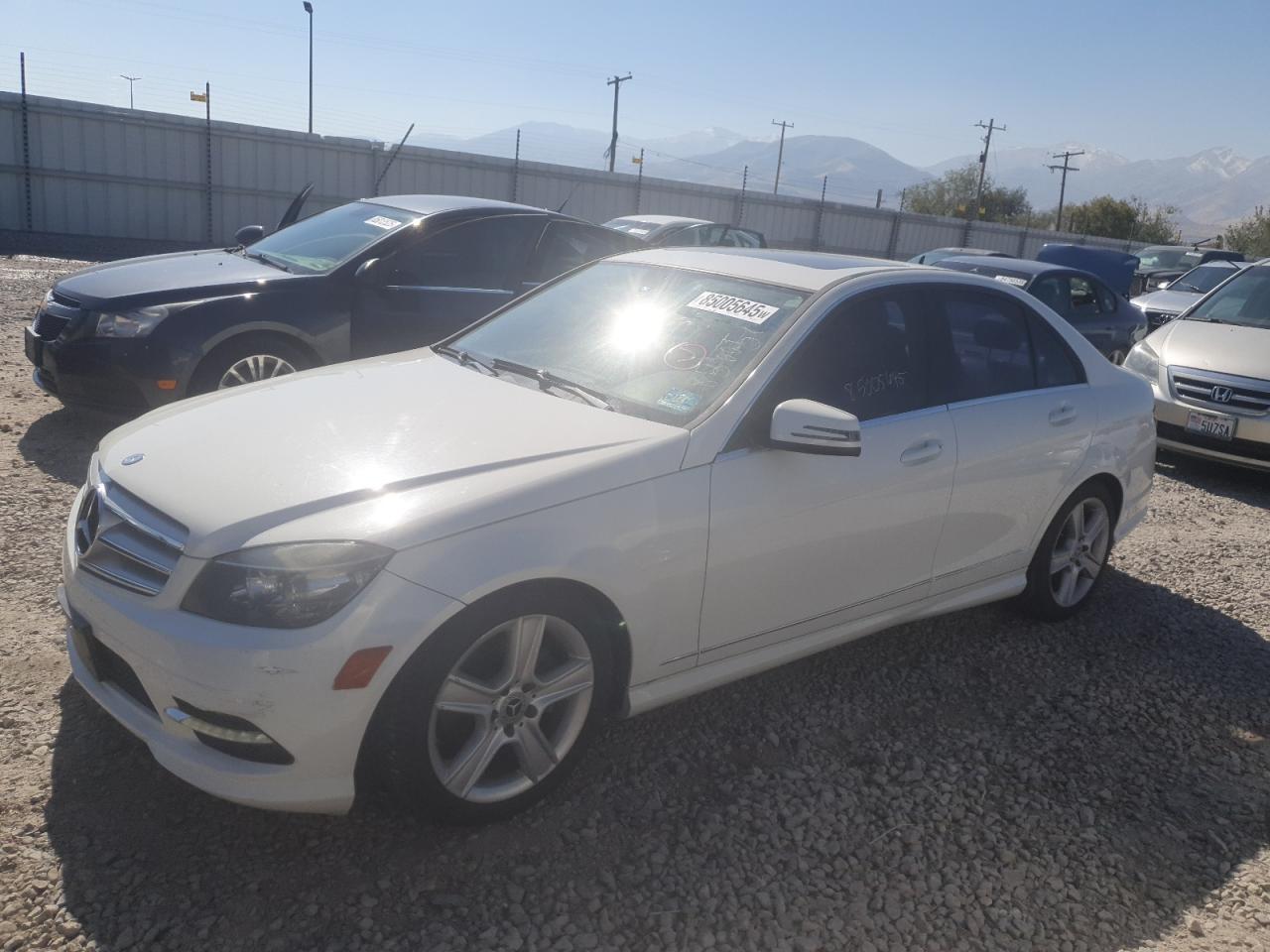 2011 Mercedes-benz C 300 4matic White vin: WDDGF8BB8BR155670