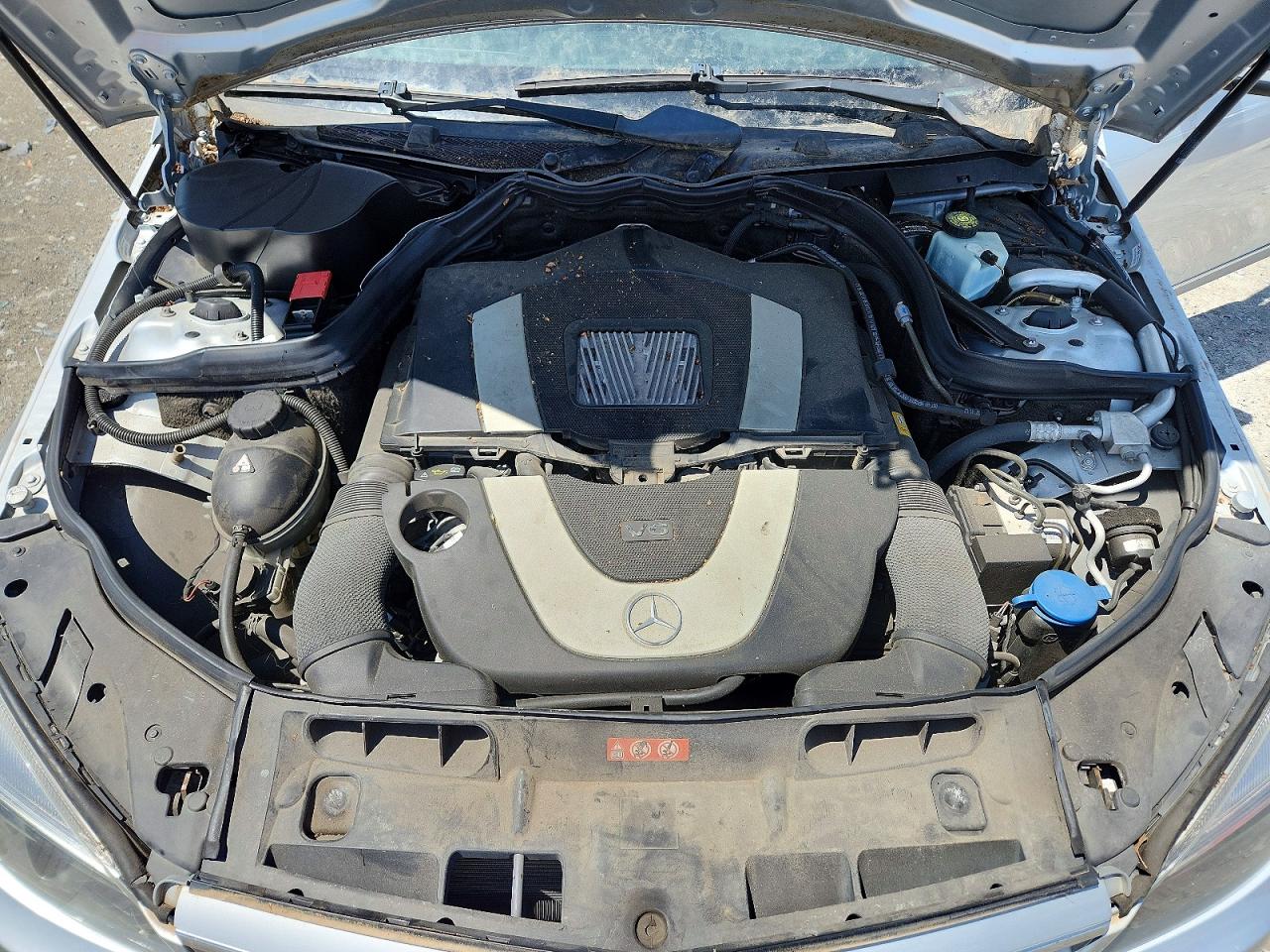 2011 Mercedes-benz C 300 4matic Серебряный vin: WDDGF8BB8BR162604