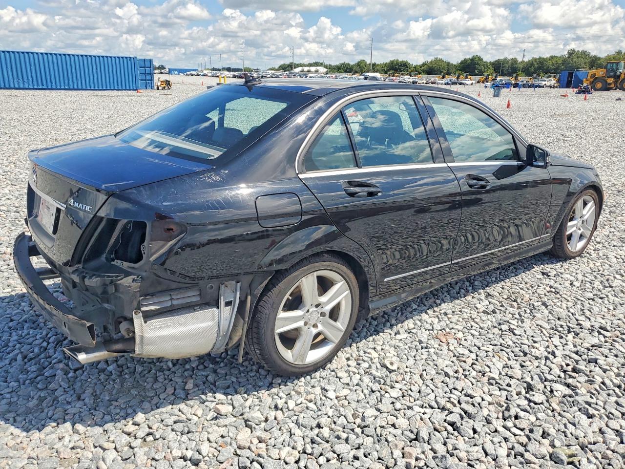 2011 Mercedes-benz C 300 4matic Black vin: WDDGF8BB8BR165227