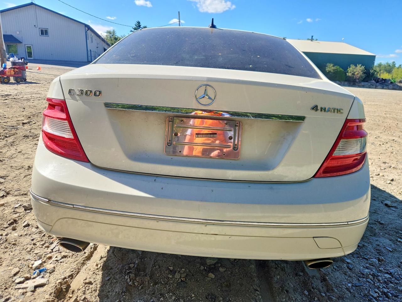 2011 Mercedes-benz C 300 4matic White vin: WDDGF8BB8BR167088