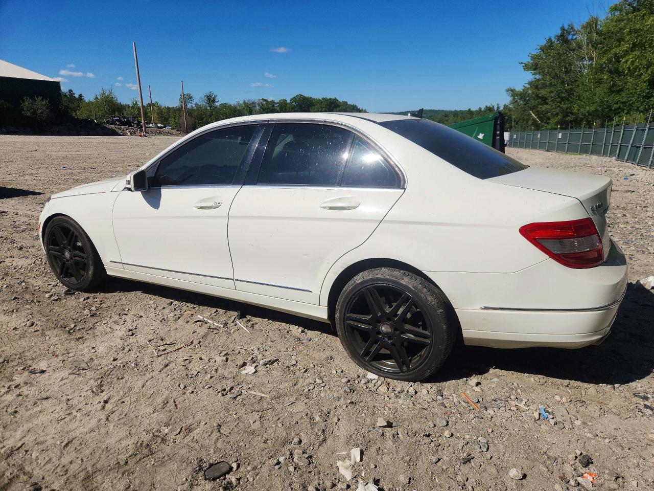 2011 Mercedes-benz C 300 4matic White vin: WDDGF8BB8BR167088