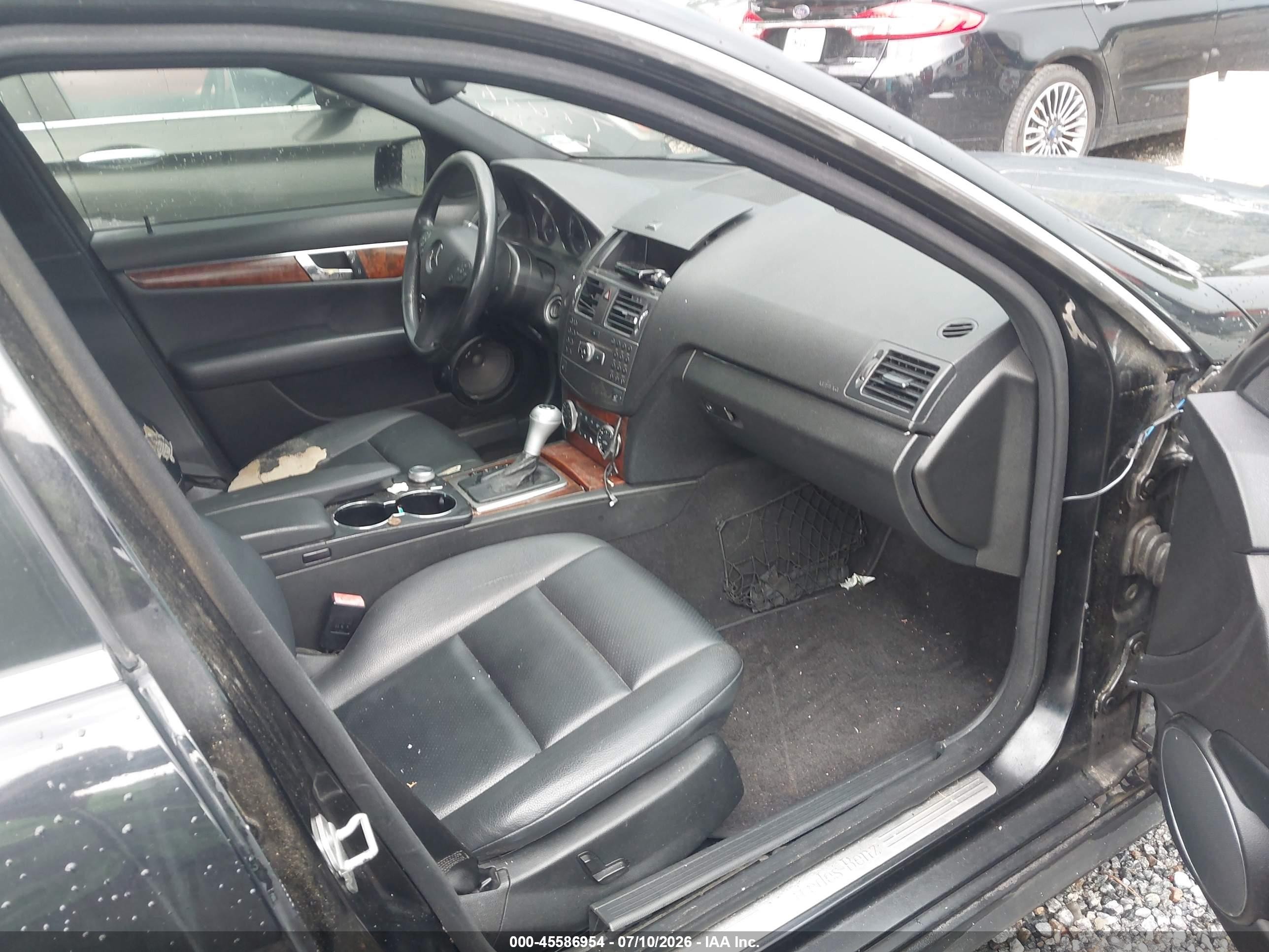 2011 Mercedes-benz C 300 Sport 4matic Black vin: WDDGF8BB8BR169200