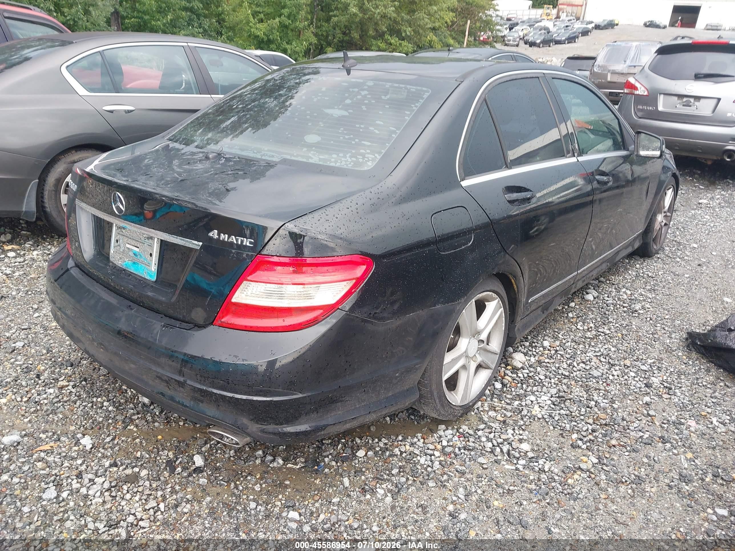 2011 Mercedes-benz C 300 Sport 4matic Black vin: WDDGF8BB8BR169200