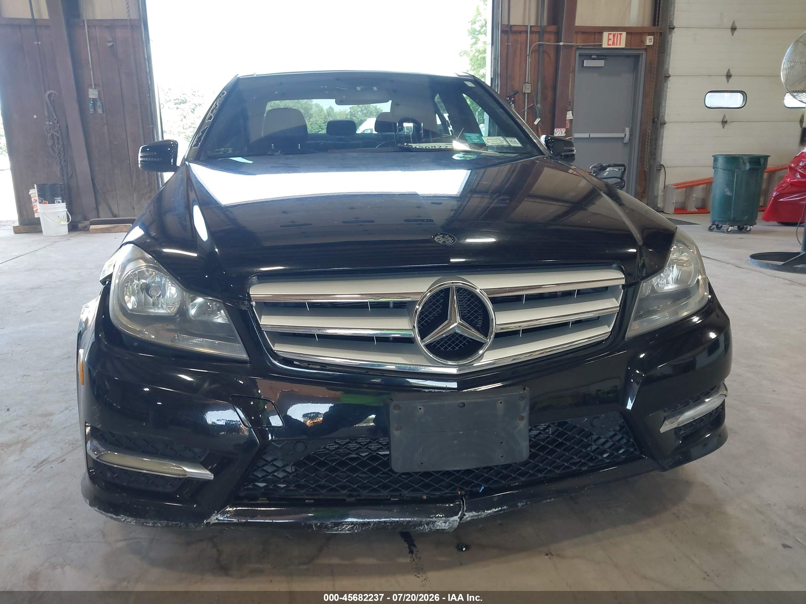 2012 Mercedes-benz C 300 Sport 4matic Black vin: WDDGF8BB8CA616687