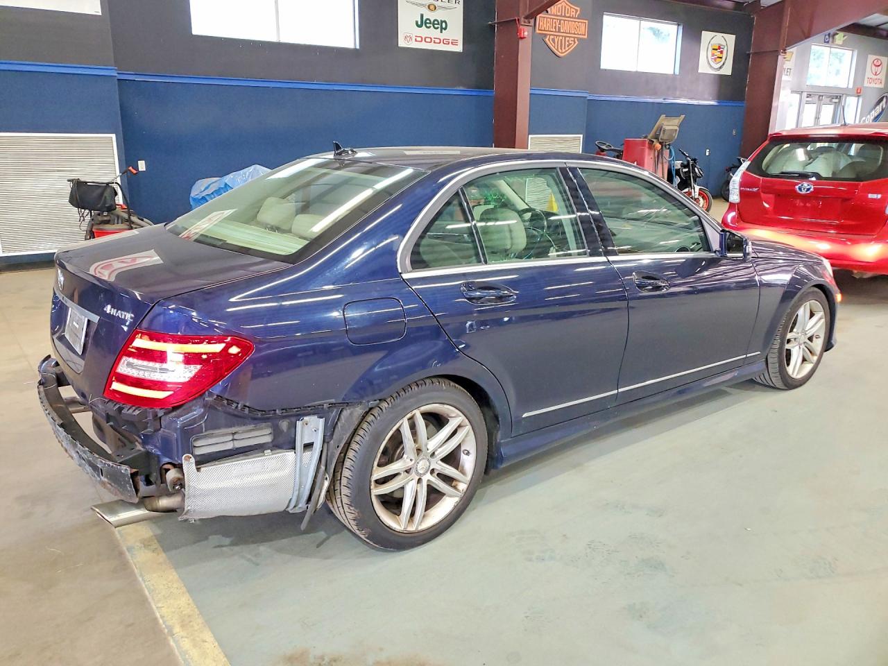 2012 Mercedes-benz C 300 4matic Blue vin: WDDGF8BB8CA640259