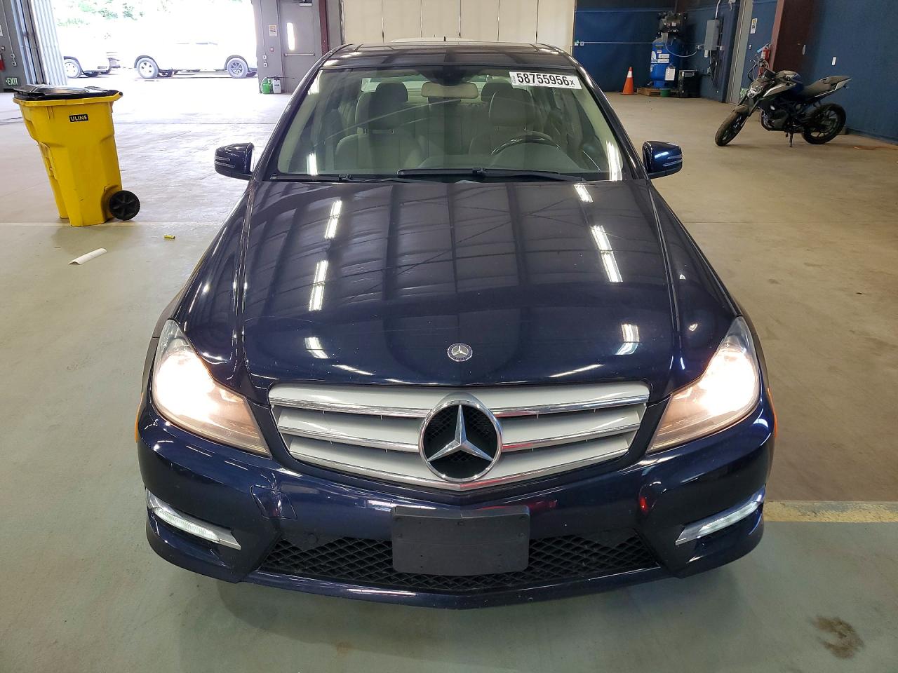 2012 Mercedes-benz C 300 4matic Blue vin: WDDGF8BB8CA640259