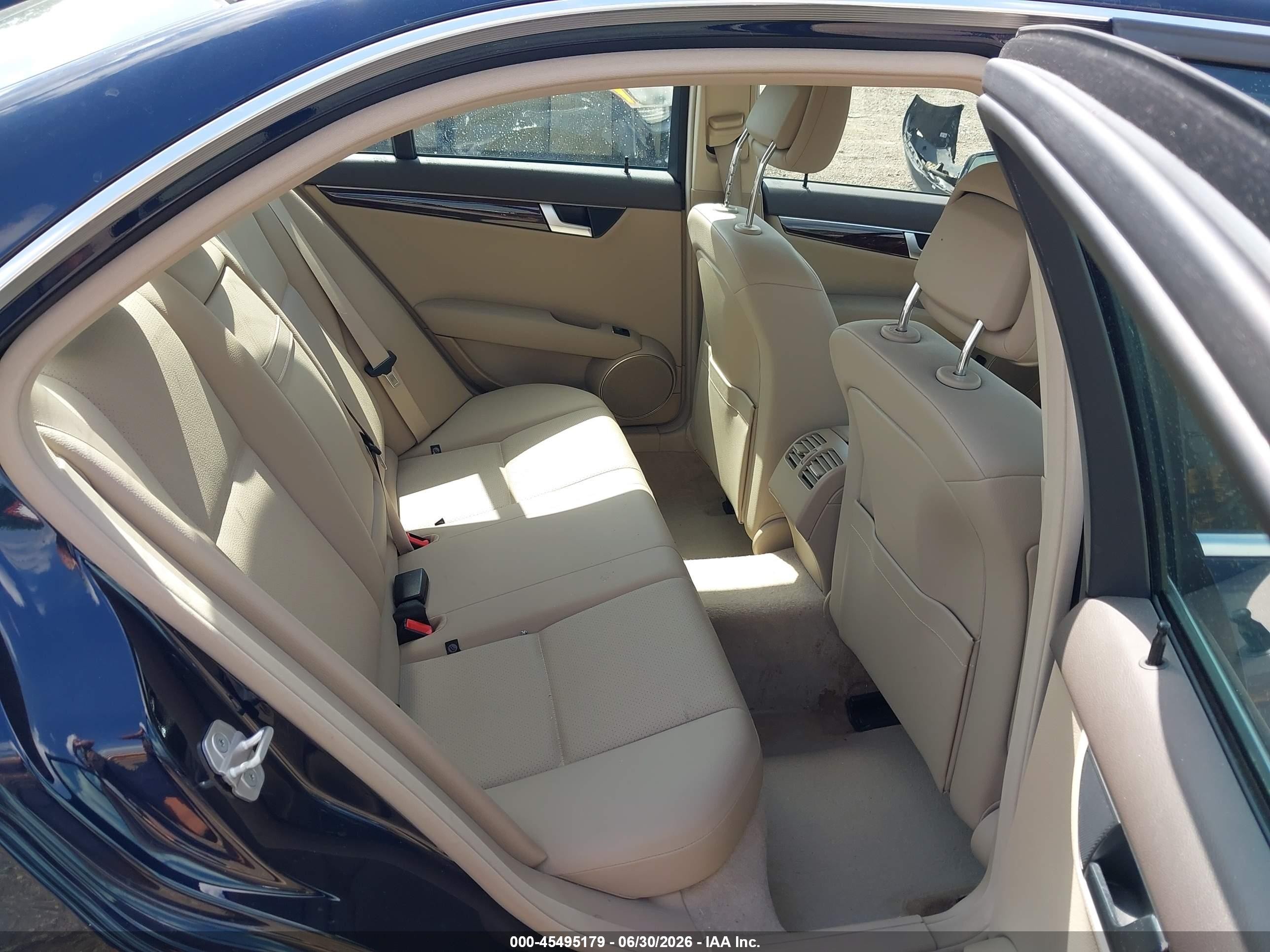 2012 Mercedes-benz C 300 Sport 4matic Dark Blue vin: WDDGF8BB8CA704560
