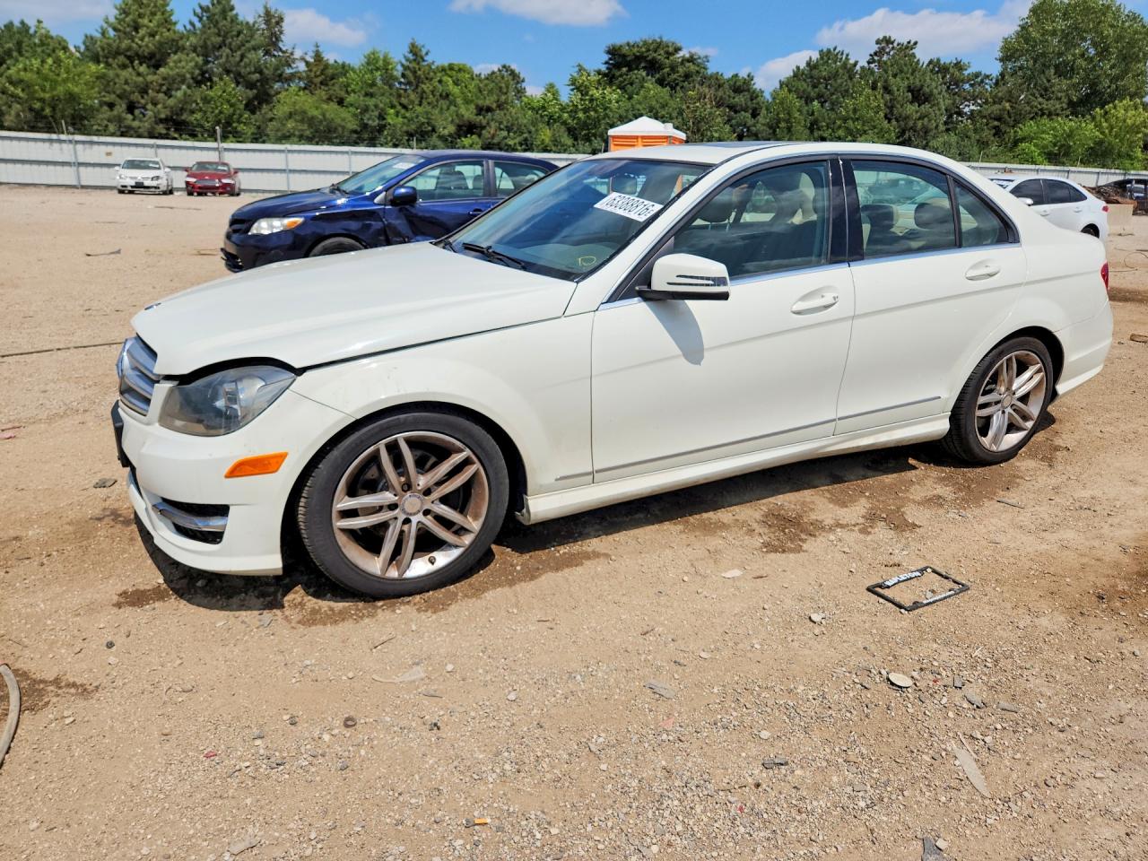 WDDGF8BB8CR194213