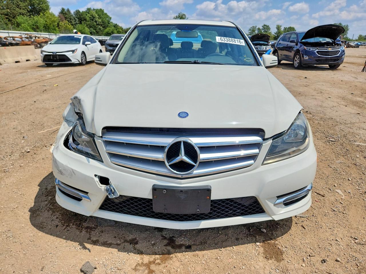 2012 Mercedes-benz C 300 4matic White vin: WDDGF8BB8CR194213
