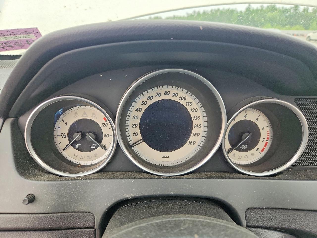2012 Mercedes-benz C 300 4matic White vin: WDDGF8BB8CR199072