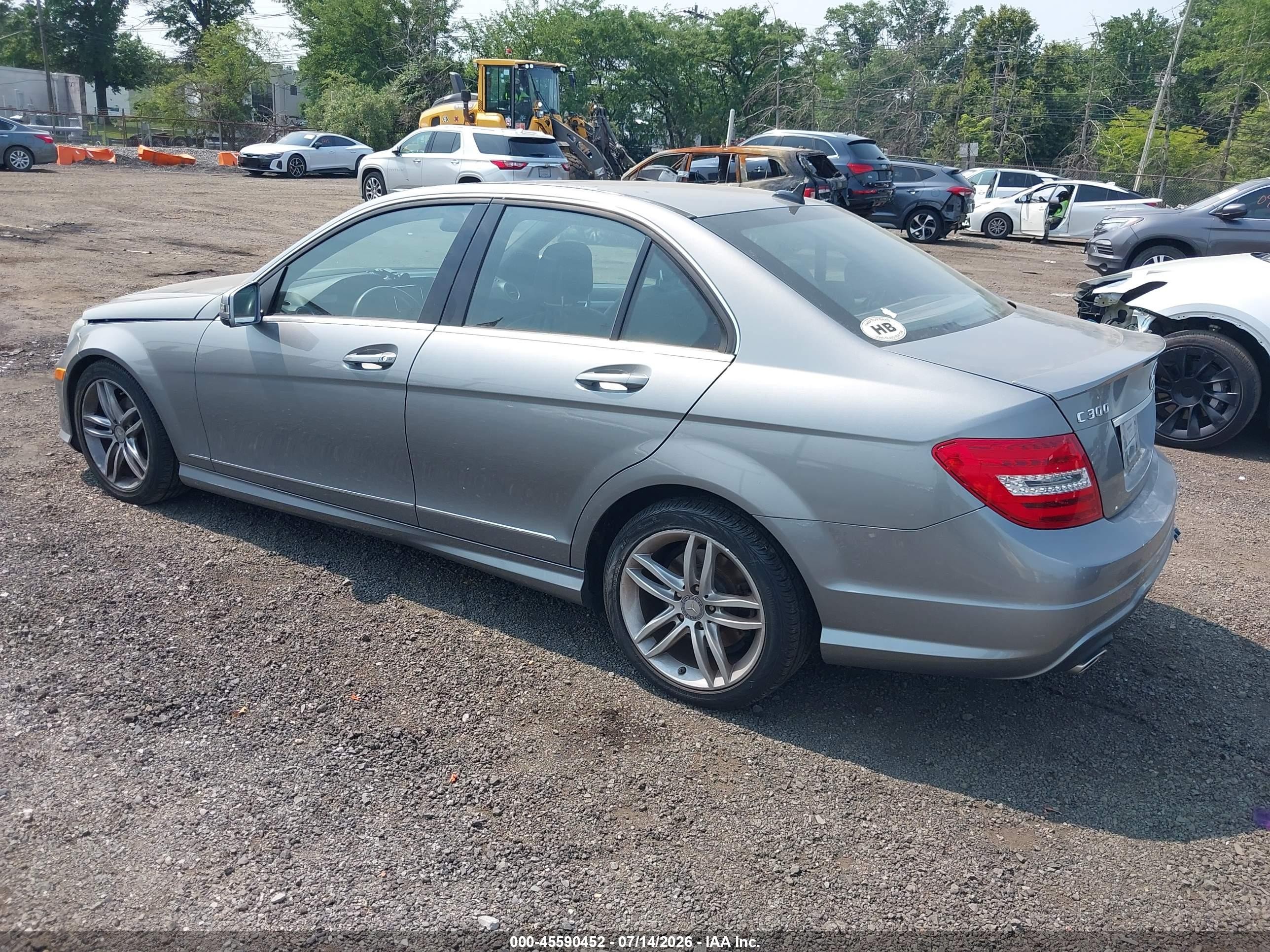 2012 Mercedes-benz C 300 Sport 4matic Gray vin: WDDGF8BB8CR208000