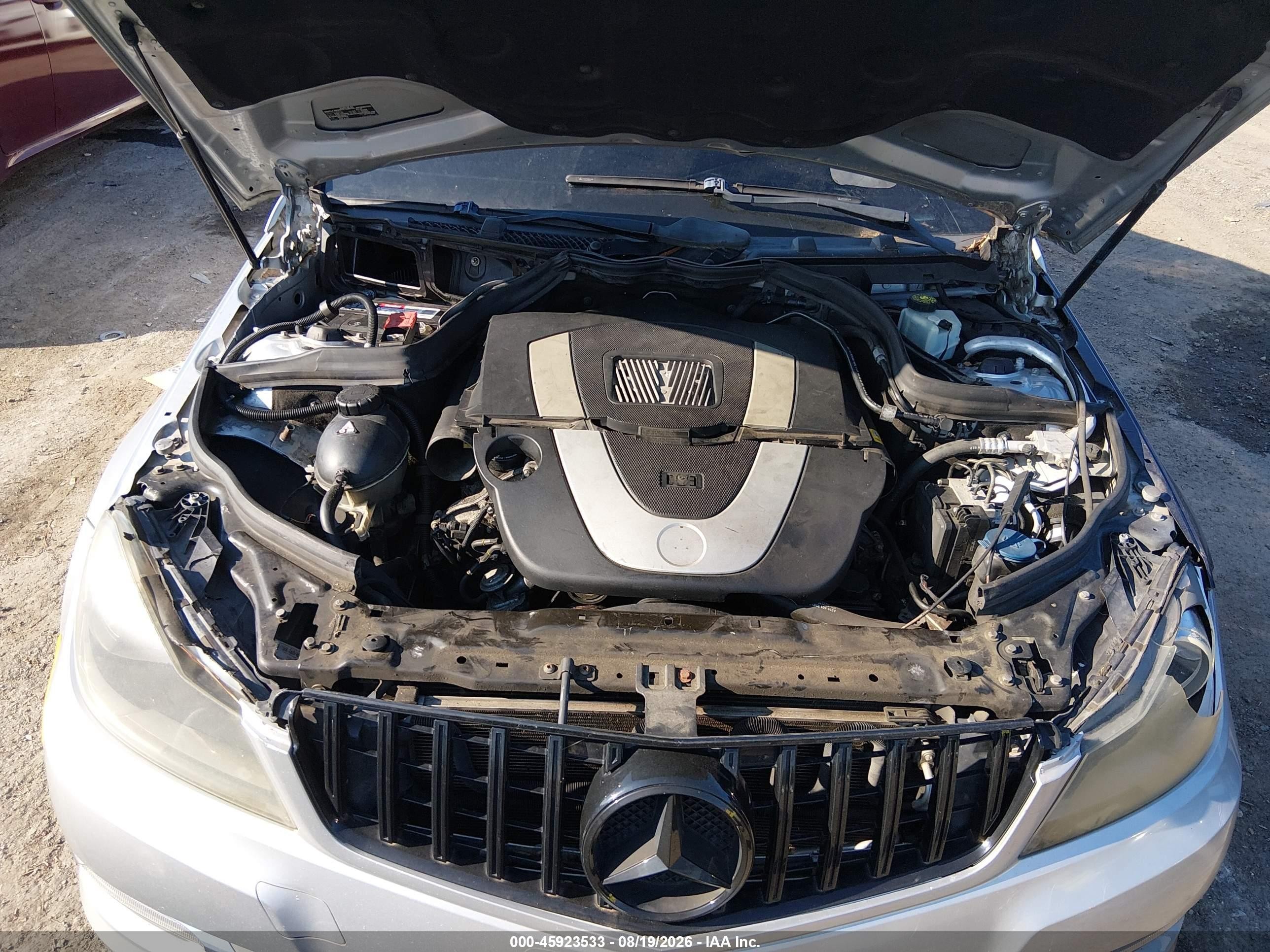 2012 Mercedes-benz C 300 Sport 4matic Silver vin: WDDGF8BB8CR228313