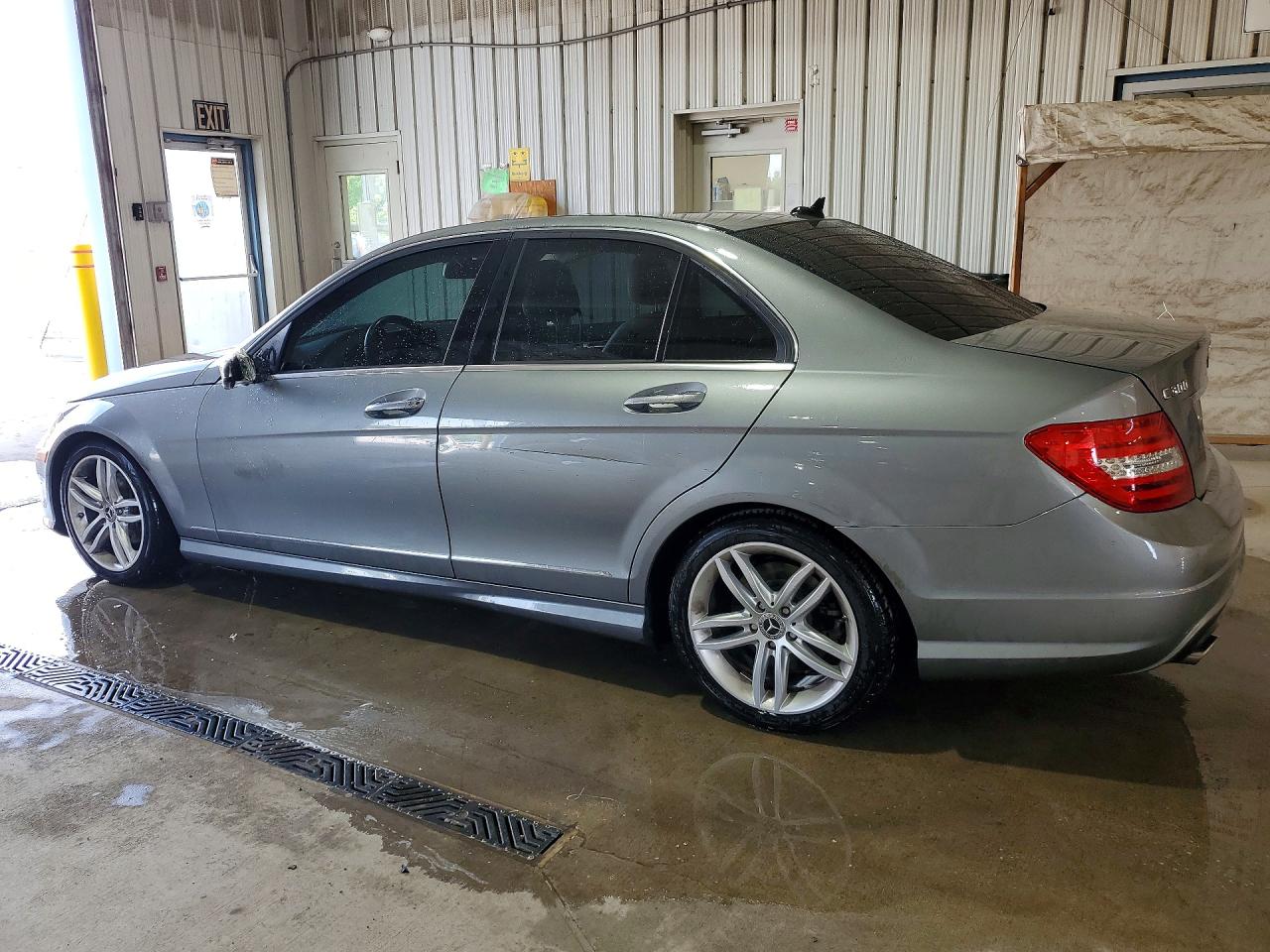 2012 Mercedes-benz C 300 4matic Gray vin: WDDGF8BB8CR231793