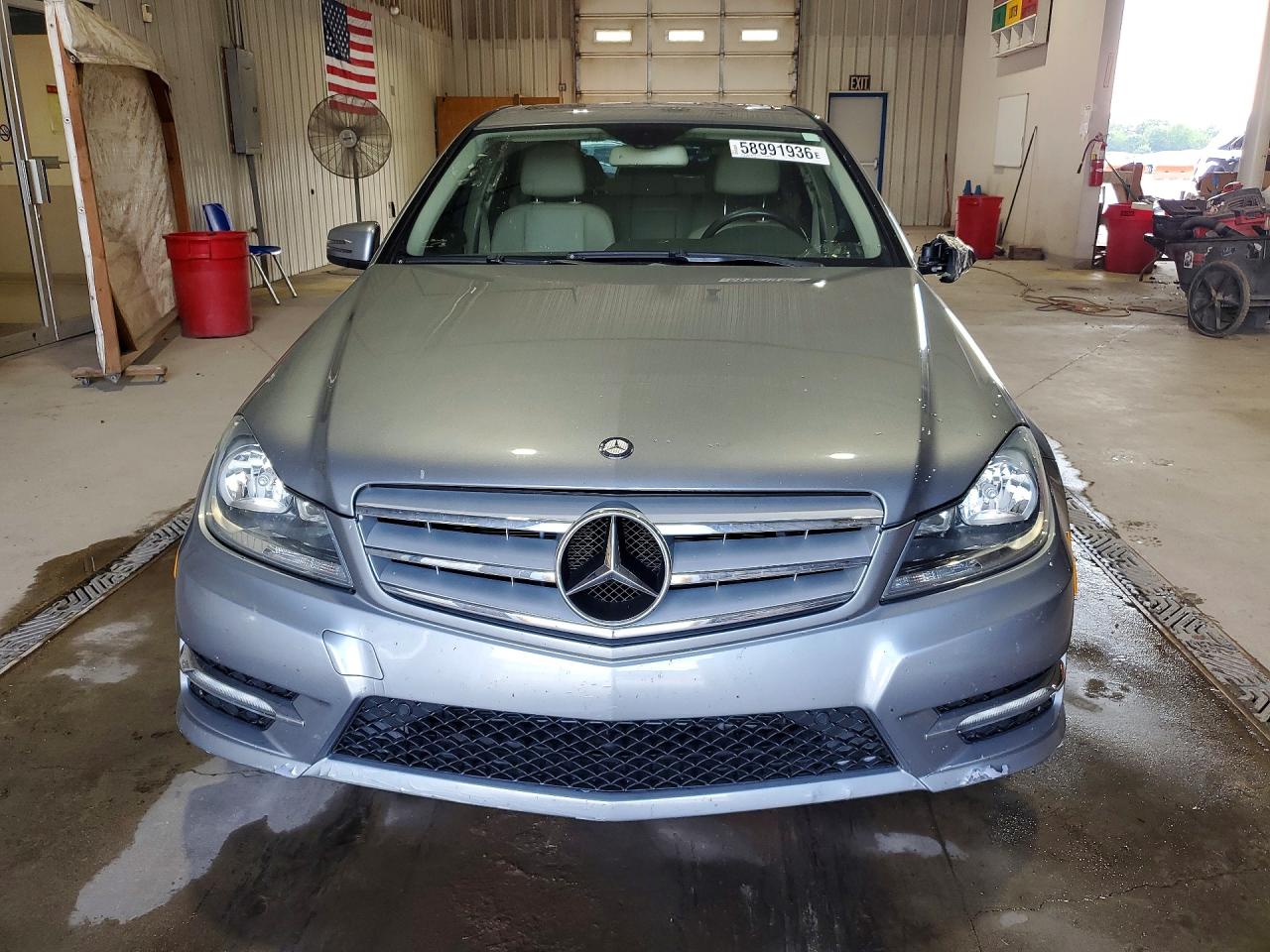 2012 Mercedes-benz C 300 4matic Gray vin: WDDGF8BB8CR231793