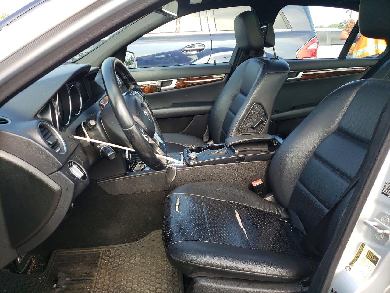 2012 Mercedes-benz C 300 4matic Silver vin: WDDGF8BB8CR234774