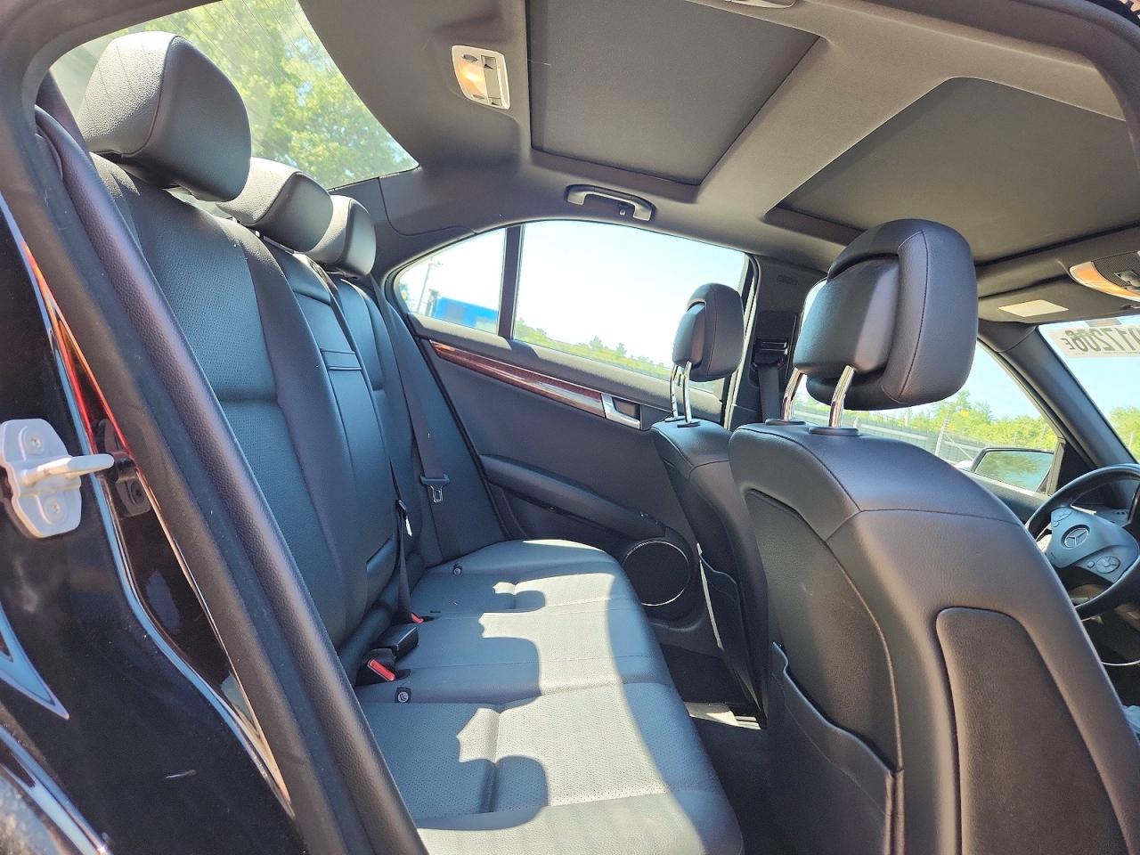 2010 Mercedes-benz C 300 4matic Черный vin: WDDGF8BB9AF413484