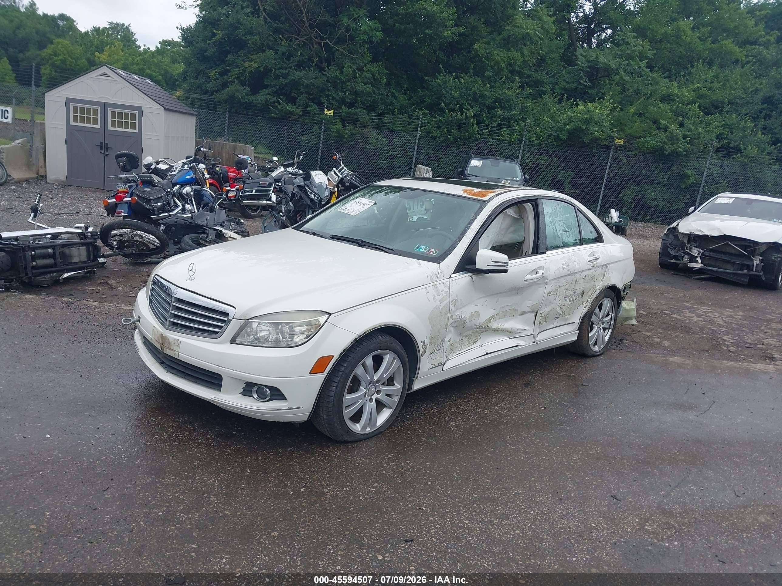 2010 Mercedes-benz C 300 Luxury 4matic White vin: WDDGF8BB9AF458263