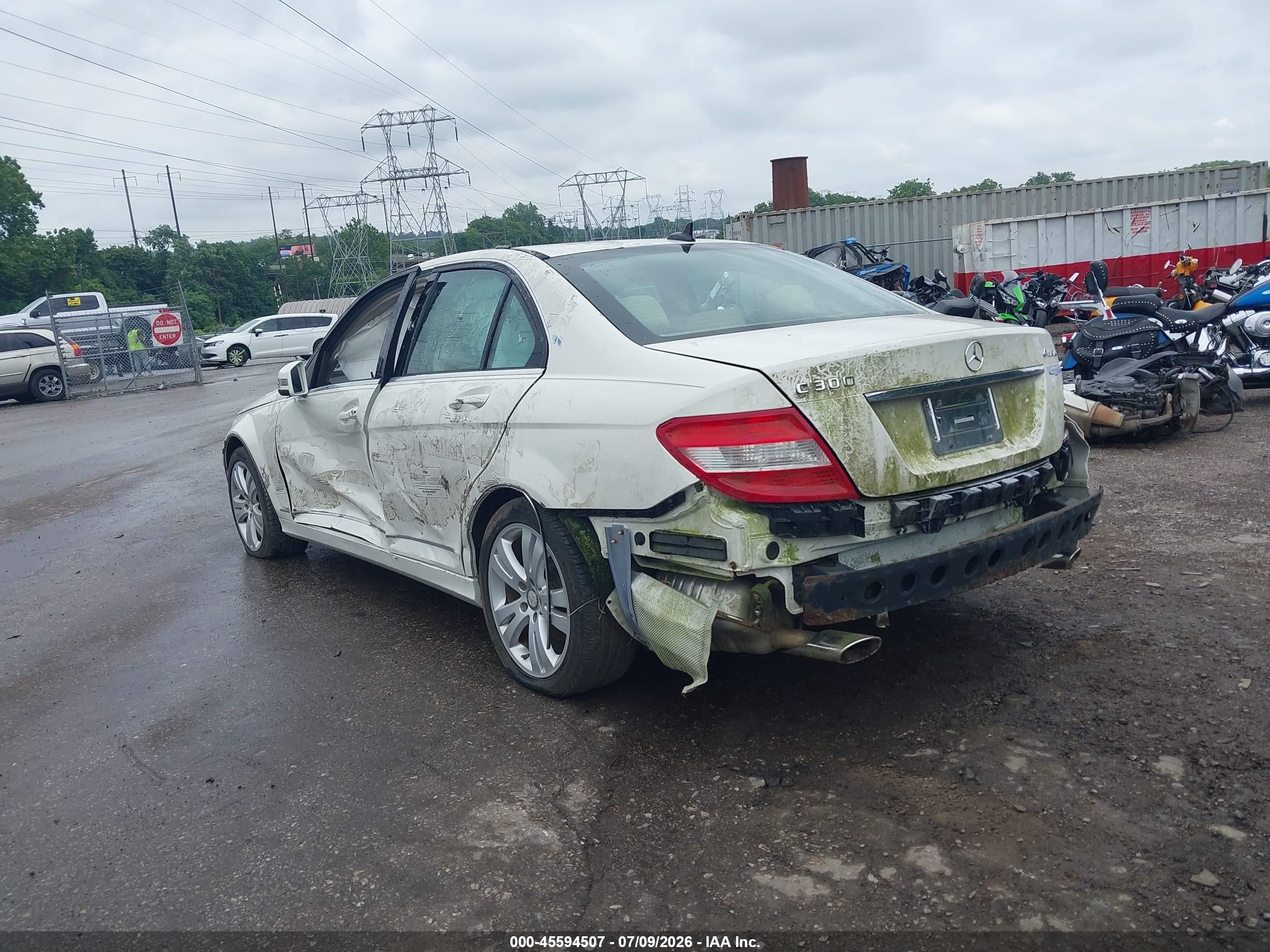 2010 Mercedes-benz C 300 Luxury 4matic White vin: WDDGF8BB9AF458263
