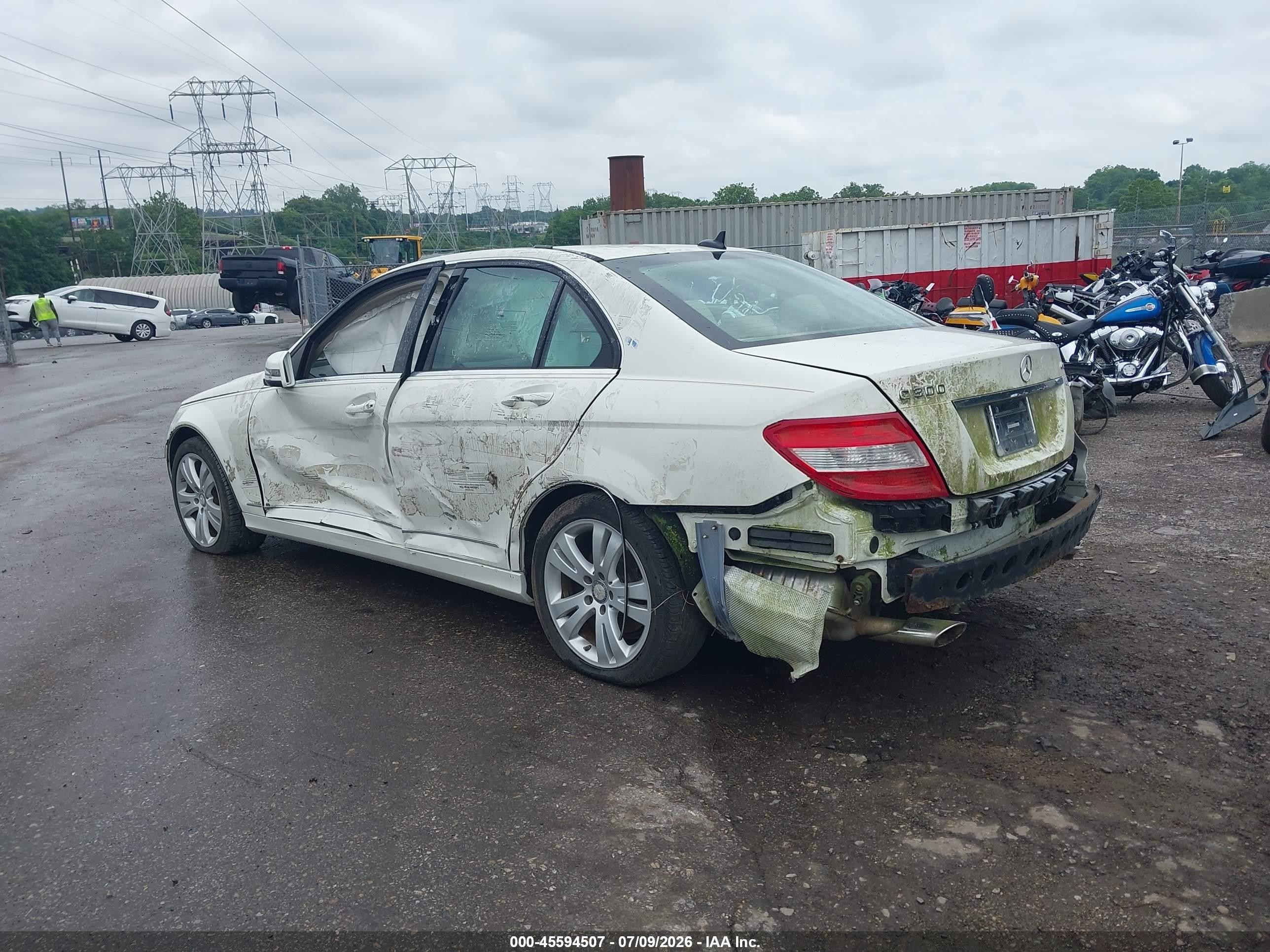 2010 Mercedes-benz C 300 Luxury 4matic White vin: WDDGF8BB9AF458263