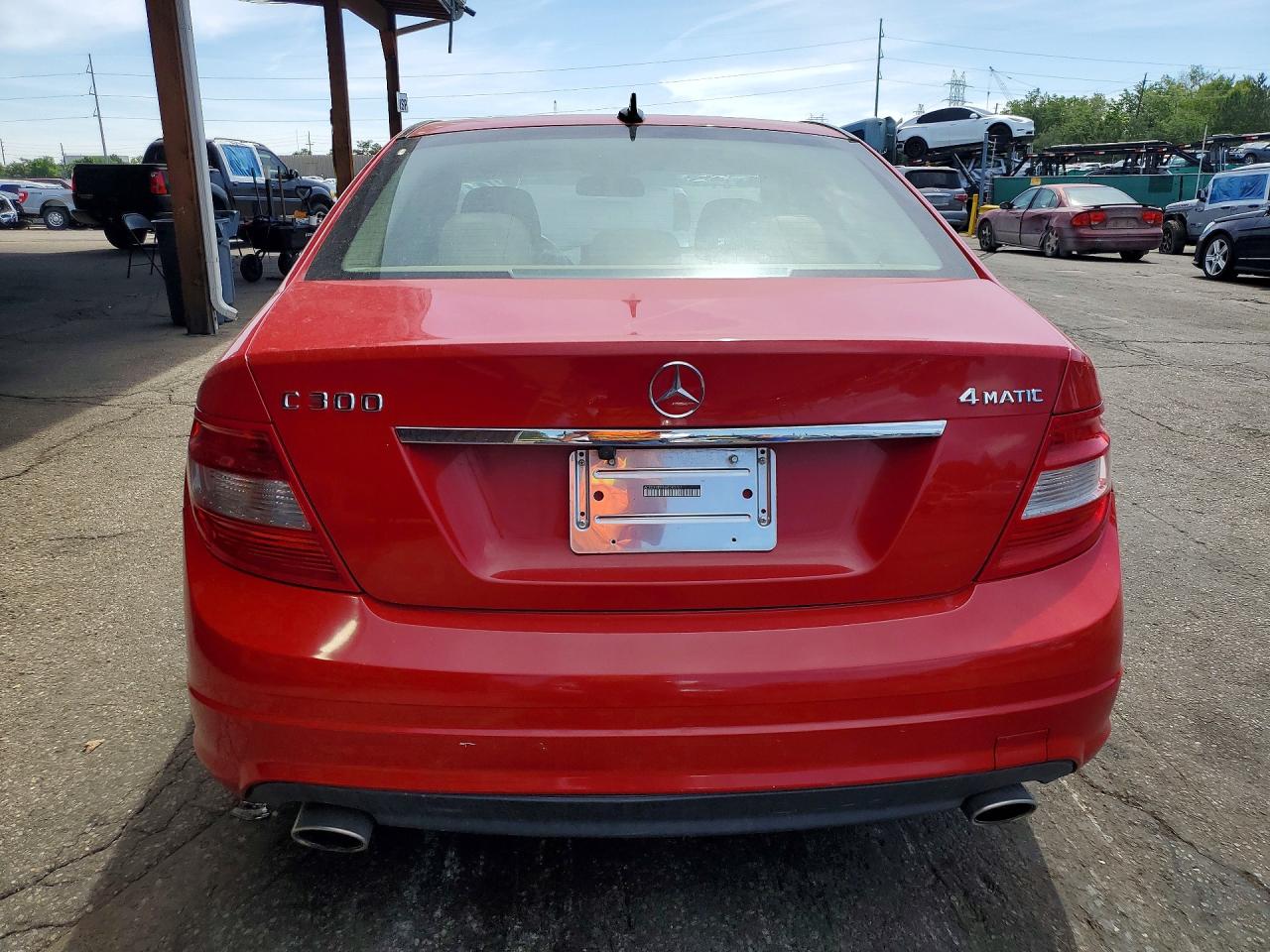 2010 Mercedes-benz C 300 4matic Red vin: WDDGF8BB9AR090701