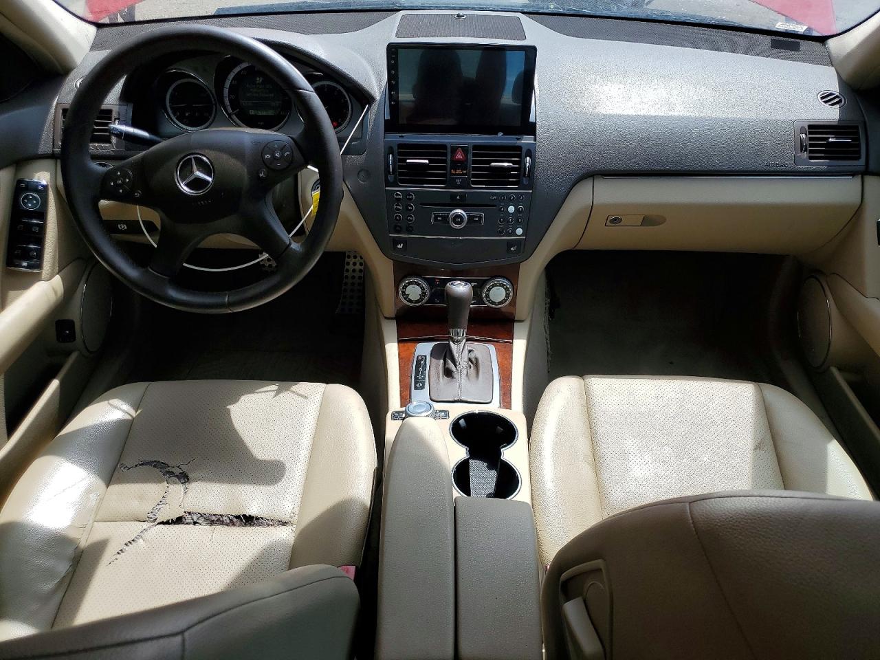 2010 Mercedes-benz C 300 4matic Red vin: WDDGF8BB9AR090701