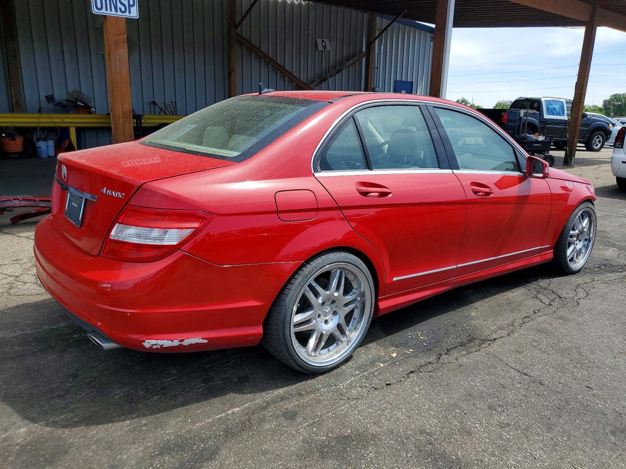 2010 Mercedes-benz C 300 4matic Red vin: WDDGF8BB9AR090701