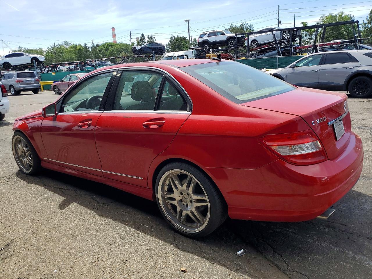 2010 Mercedes-benz C 300 4matic Red vin: WDDGF8BB9AR090701
