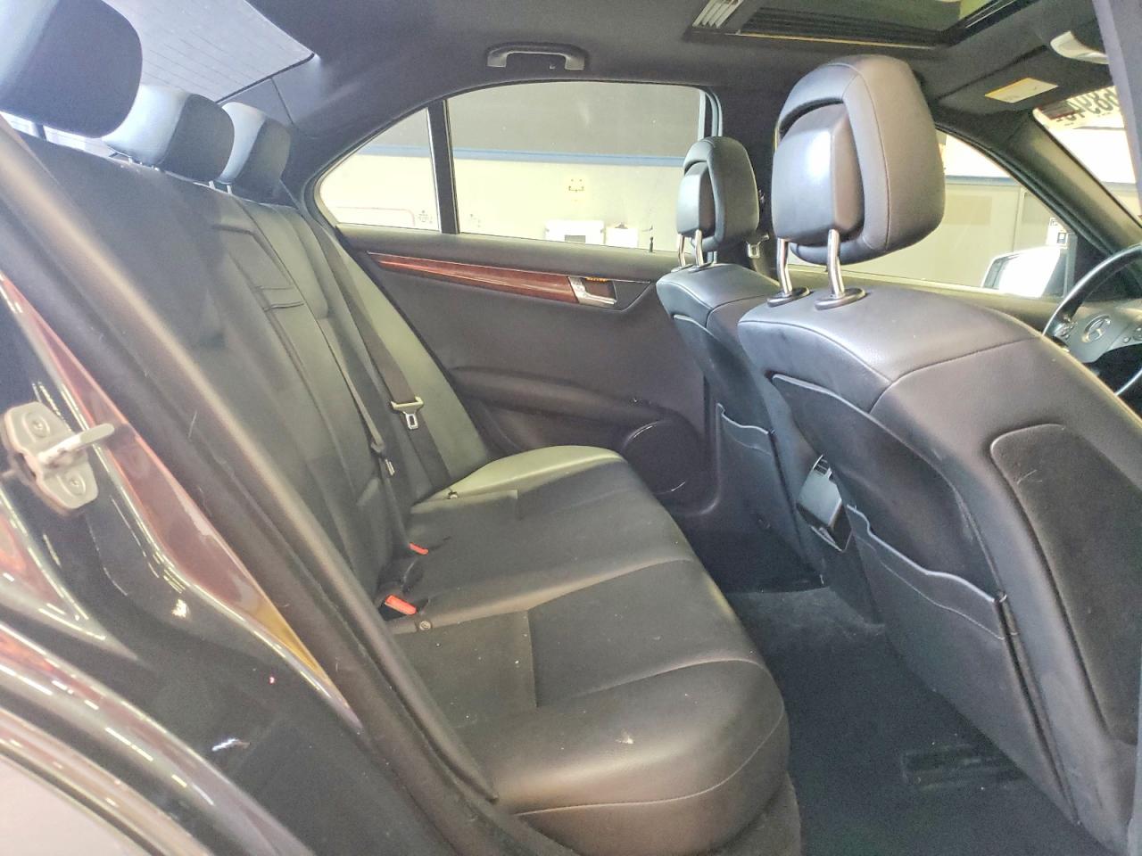 2011 Mercedes-benz C 300 4matic Gray vin: WDDGF8BB9BF652597